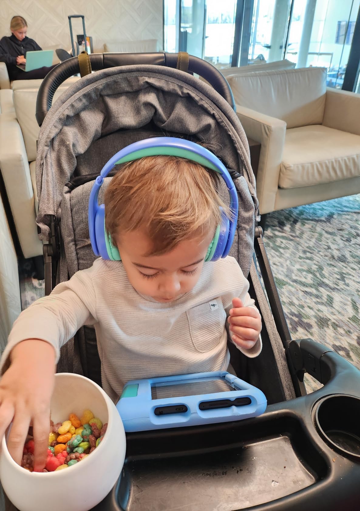 JoySpark Kids Bluetooth Headphones, Lightweight Wireless Headphones for Kids, 85/94dB Volume Limited, 60 Hours Playtime, Bluetooth 5.3, Over-Ear Toddler Headsets with Built-in Mic-Purple customer photo 2