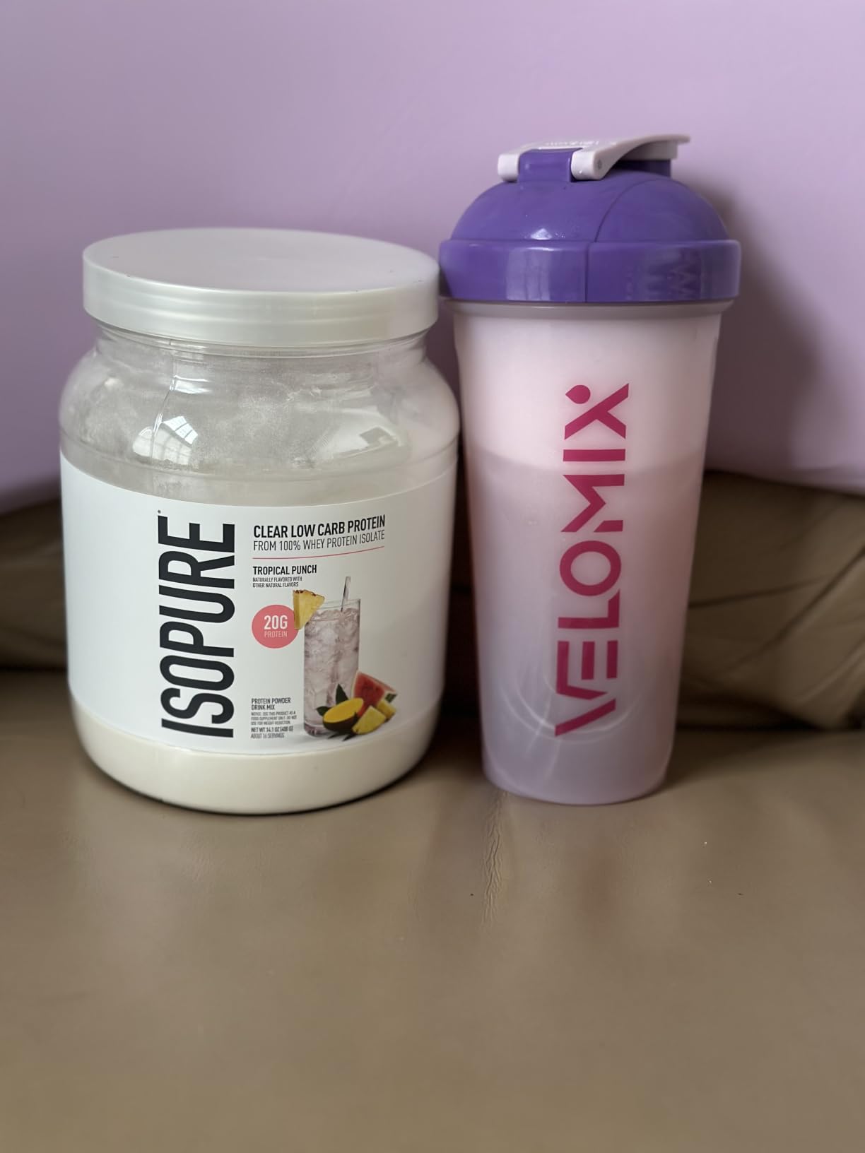 VELOMIX 2 Pack 28oz Protein Shaker Bottle for Protein Mixes, Black/Transpar customer photo 1