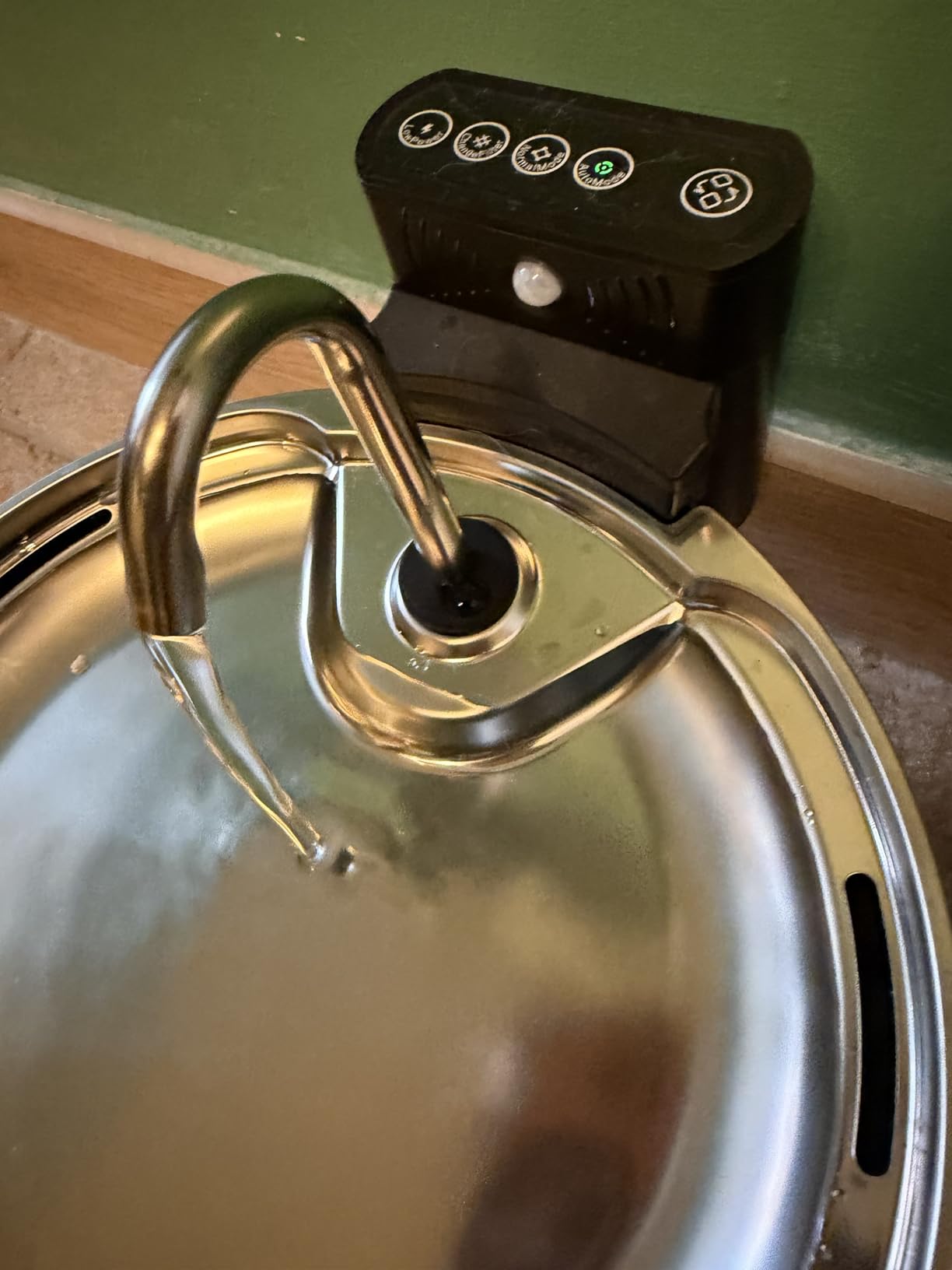 Wireless Cat Water Fountain [Water & Battery Separation] FEELNEEDY Stainless Steel Automatic Pet Water Dispenser, 4000mAh Battery Operated Water Fountains for Cats Dogs - 3.5L/118oz customer photo 2