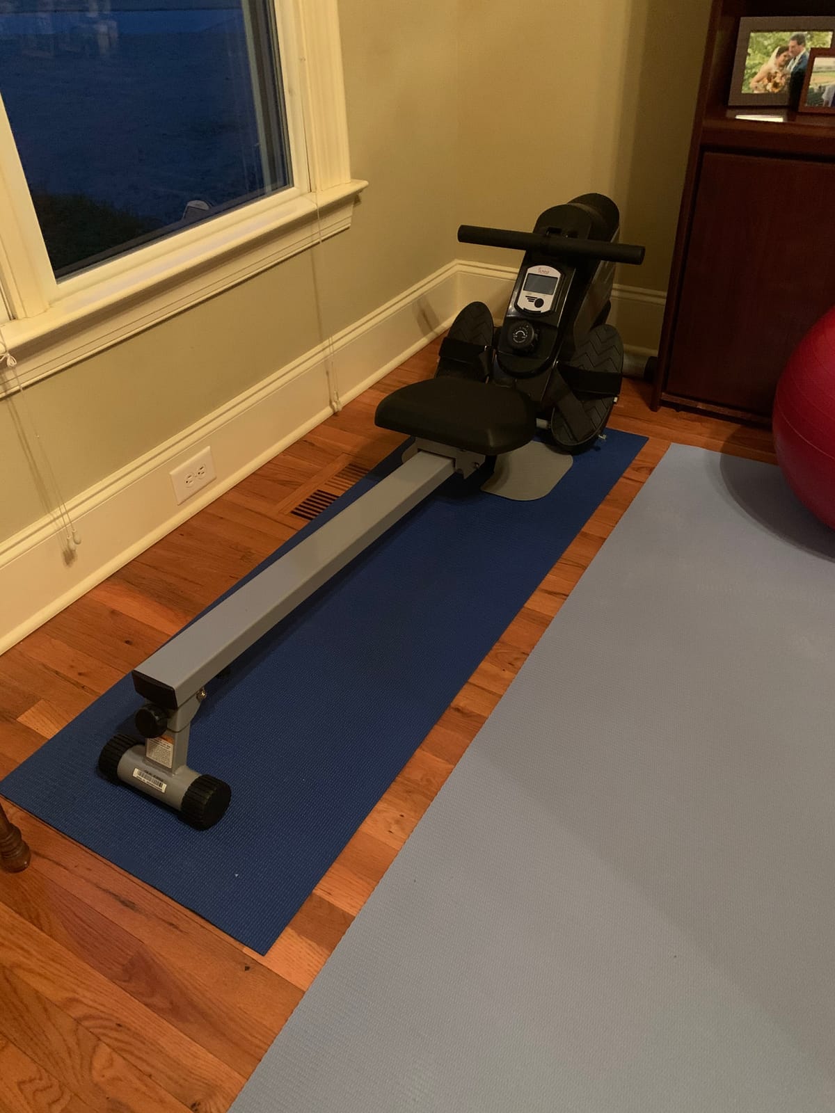 Sunny Health & Fitness Smart Flippable Magnetic Rower, 50 Inches Quiet & Smooth Stainless Steel Slide Rail, Full-Body Low-Impact Exercise Rowing Machine For Home, Free SunnyFit Training APP Connection customer photo 2
