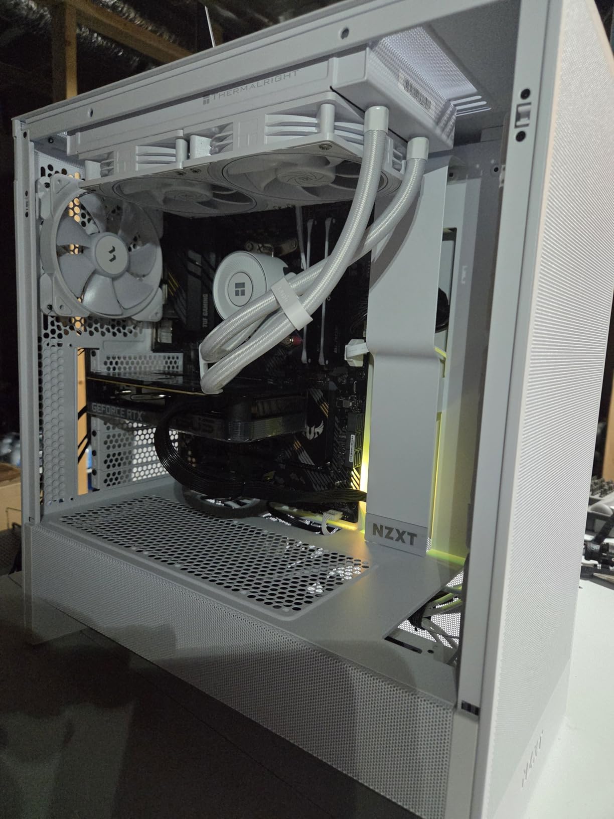 NZXT H5 Flow - Compact ATX Mid-Tower PC Case - Black | Compact mid-tower with 2 included 120mm fans, 360mm front radiator support, and tempered glass. A great first airflow build. customer photo 2