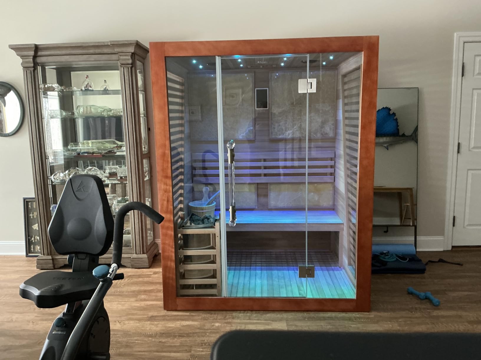 Smartmak Outdoor Wood Barrel Sauna Room, 6 Person Canadian Hemlock Traditional Wooden Steam Saunas with Canopy, 220V Steam Spa with 6kw Heater, Rocks, Water Bucket, Spoon, Light,195℉ customer photo 2