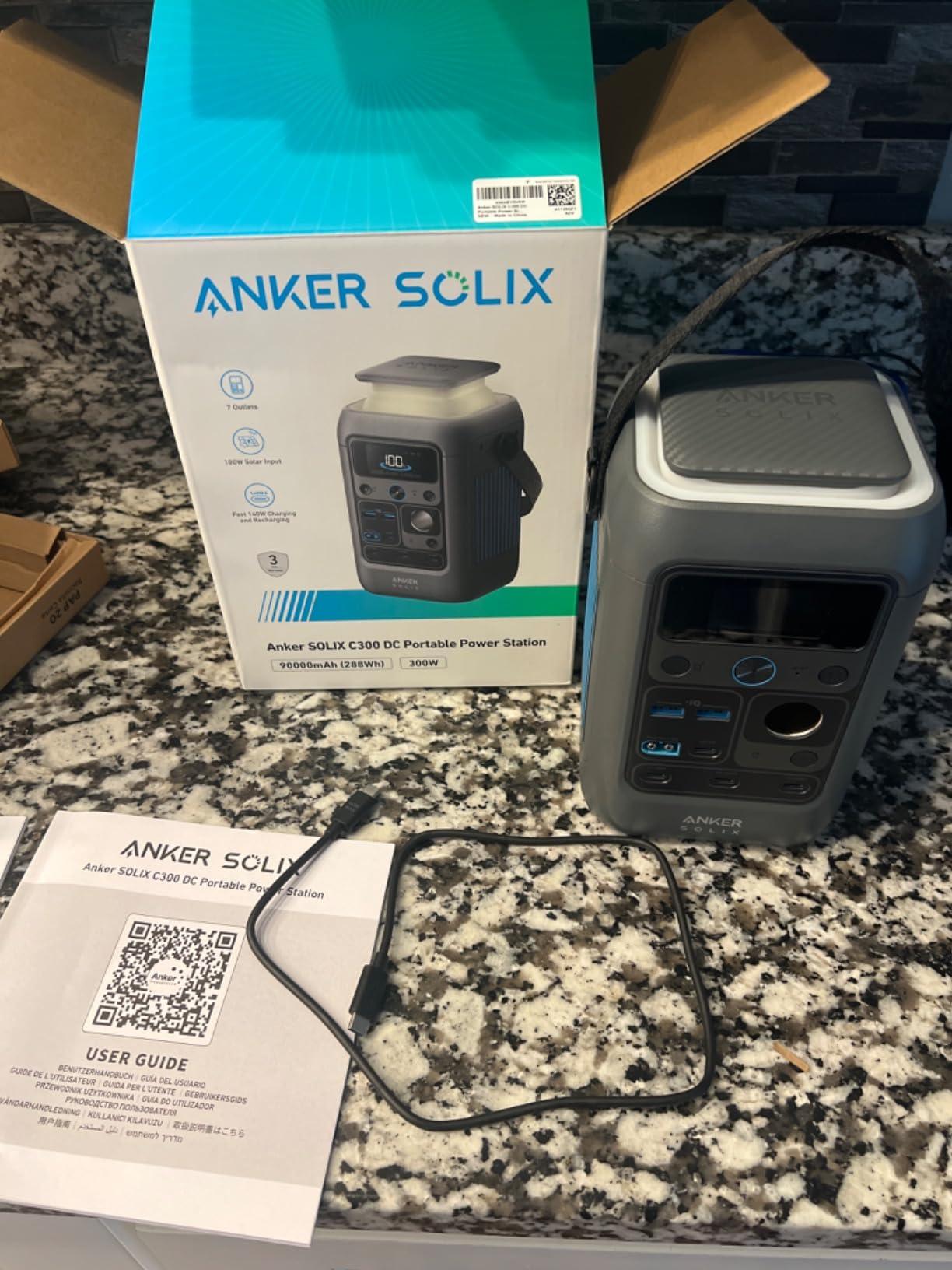 Anker SOLIX C300 DC Portable Power Station, 288Wh, 300W, Outdoor Camping customer photo 2