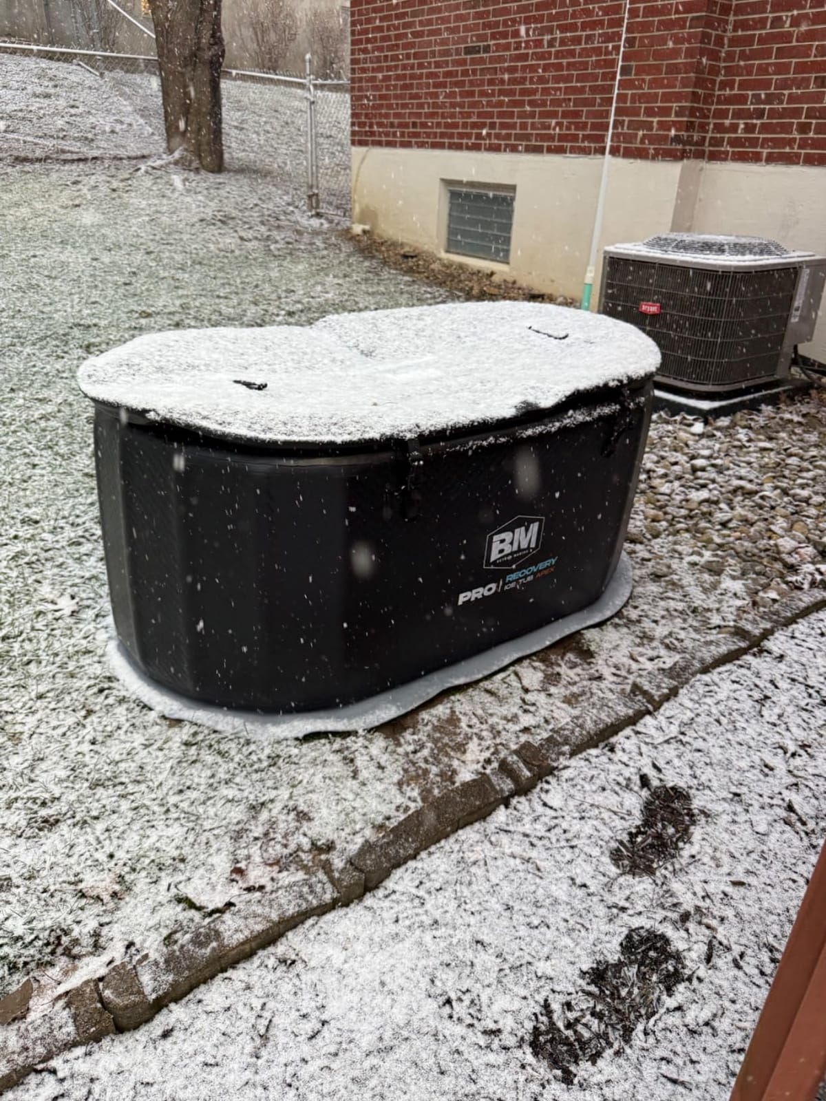 Inflatable Cold Plunge Tub, 187 Gallon, 39