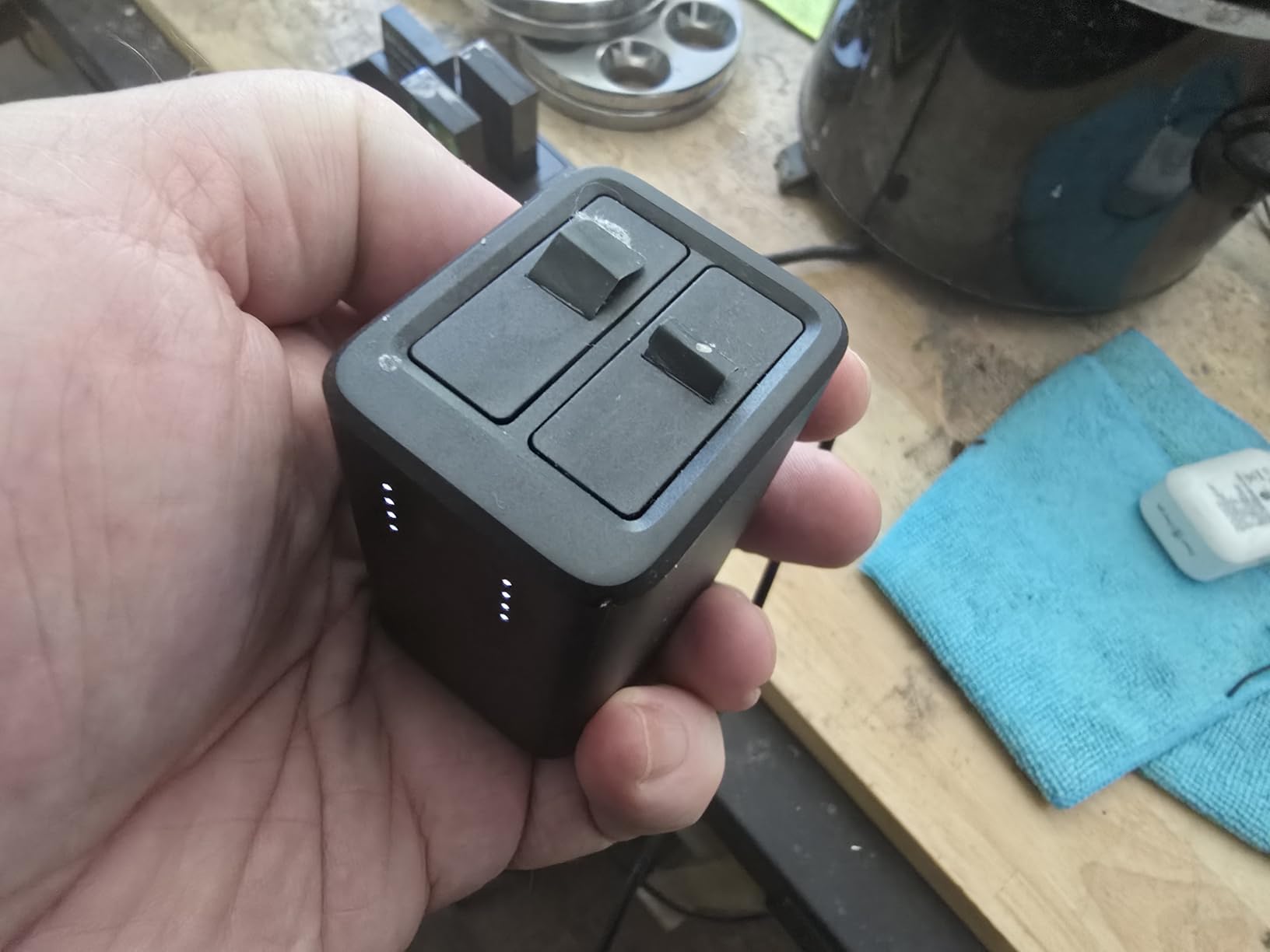 GoPro Dual Battery Charger + 2 Enduro Batteries for HERO13 Black customer photo 2