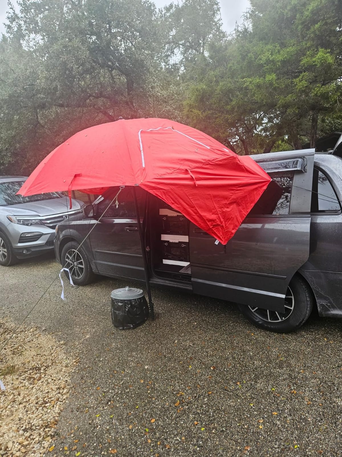 Sport-Brella Premiere UPF 50+ Umbrella Shelter with Patented Side Panels and Tilt Mechanism, Heavy-Duty 1.25 Inch Center Pole, Auger Anchor for Sand and Grass customer photo 1
