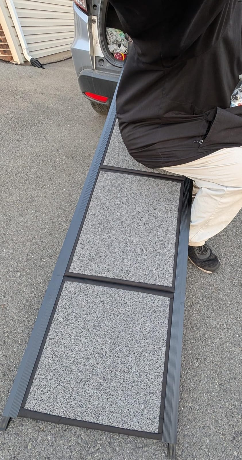 Dog Ramp for Car 𝟕𝟏”𝐱𝟐𝟎” Large Folding Pet Stair Ramps for Truck, SUV, with Non-Slip Surface, Up to 250LBS, Outdoor Dog Car Ramp for Medium & Large Dogs, Portable Pet Steps customer photo 1