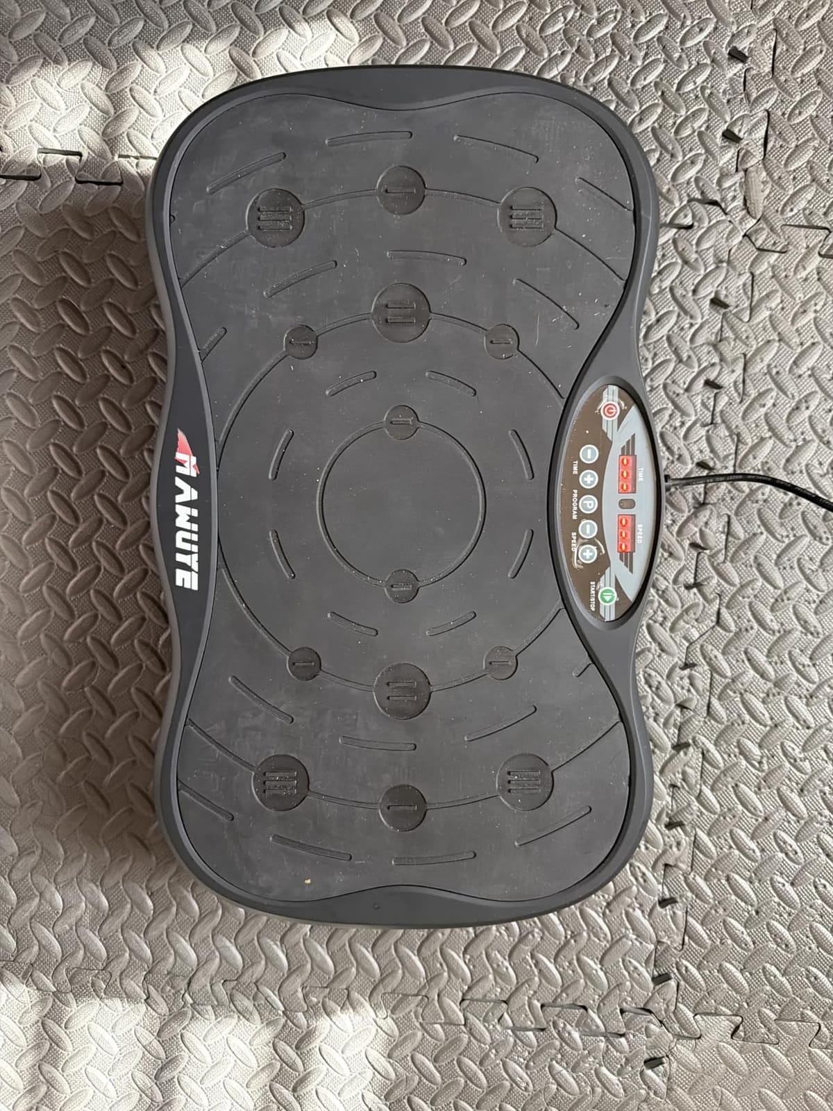 Vibration Plate Exercise Machine for Lymphatic Drainage Weight Loss, Whole Body Workout Vibration Fitness Platform ,Home Training Equipment ,Sport Gym for Weight Loss Fat Burner for Women Men customer photo 1