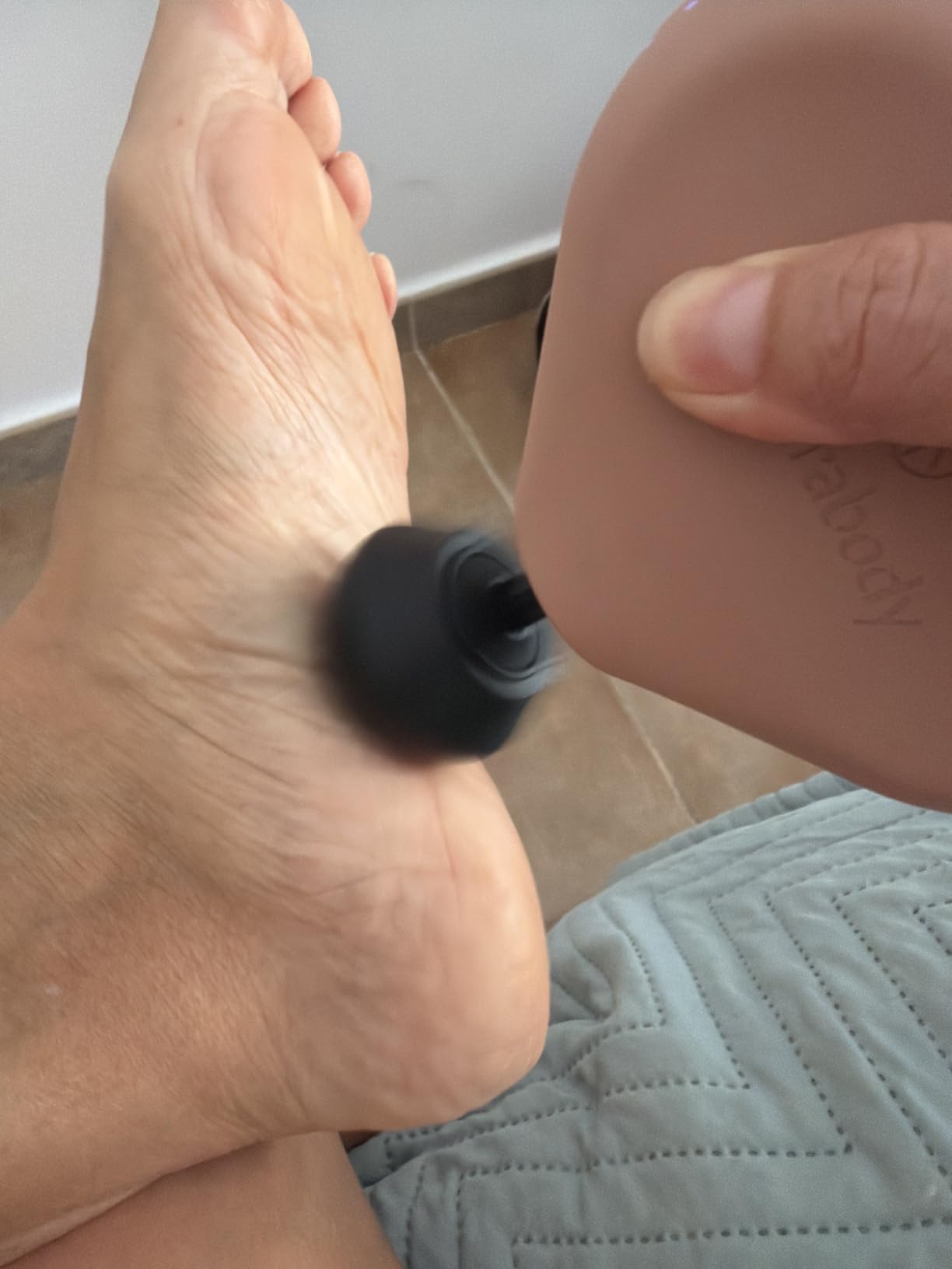 TheraGun Therabody Mini 3rd Gen Massage Gun | Travel Essential, Desert Rose customer photo 2