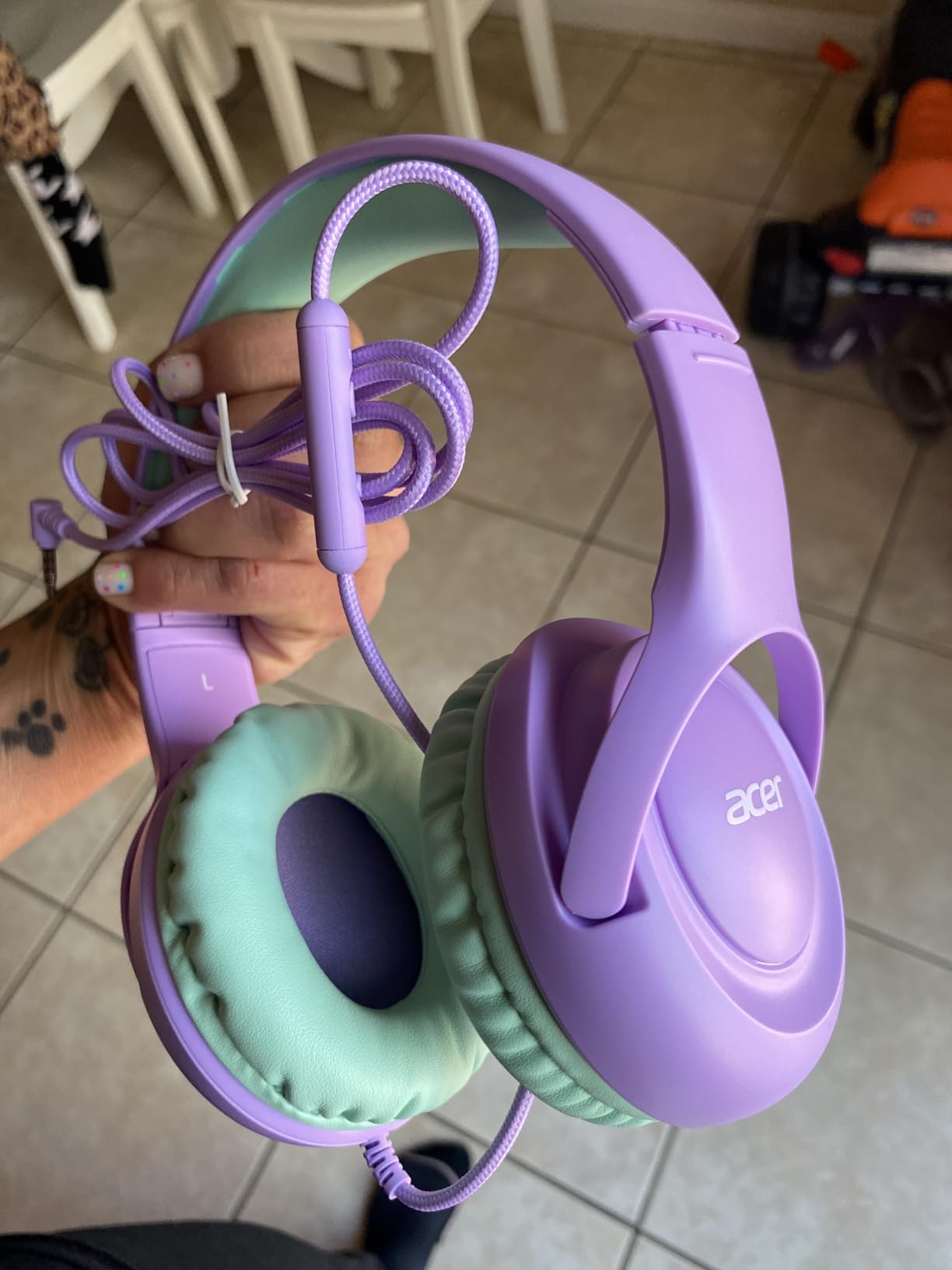Acer Kids Headphones for School, 85-94dB Limiter, 3.5mm Jack, w/Mic HK03 customer photo 1
