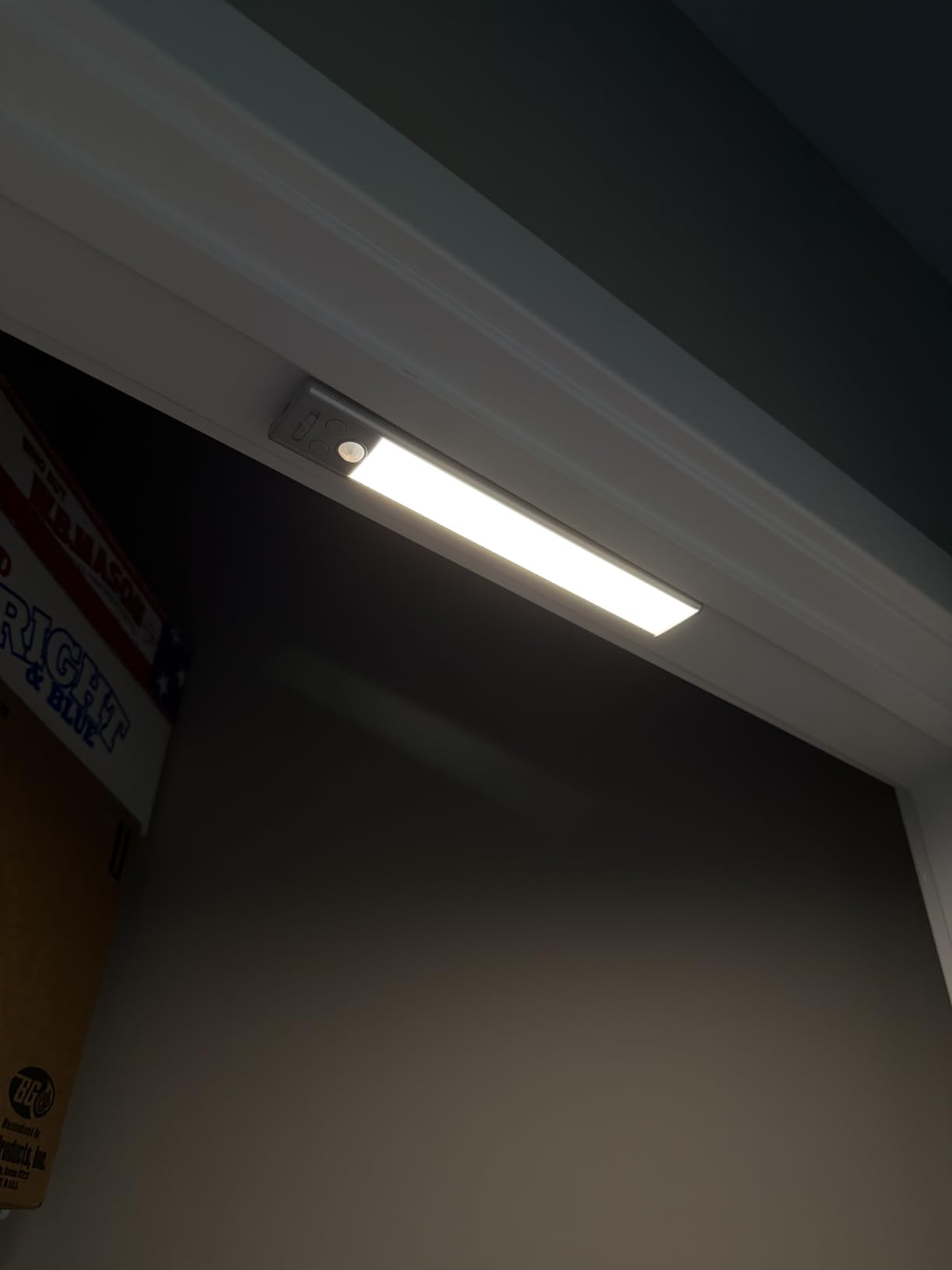Gritin 10.2inch Under Cabinet Lighting Rechargeable 2 Pack customer photo 1