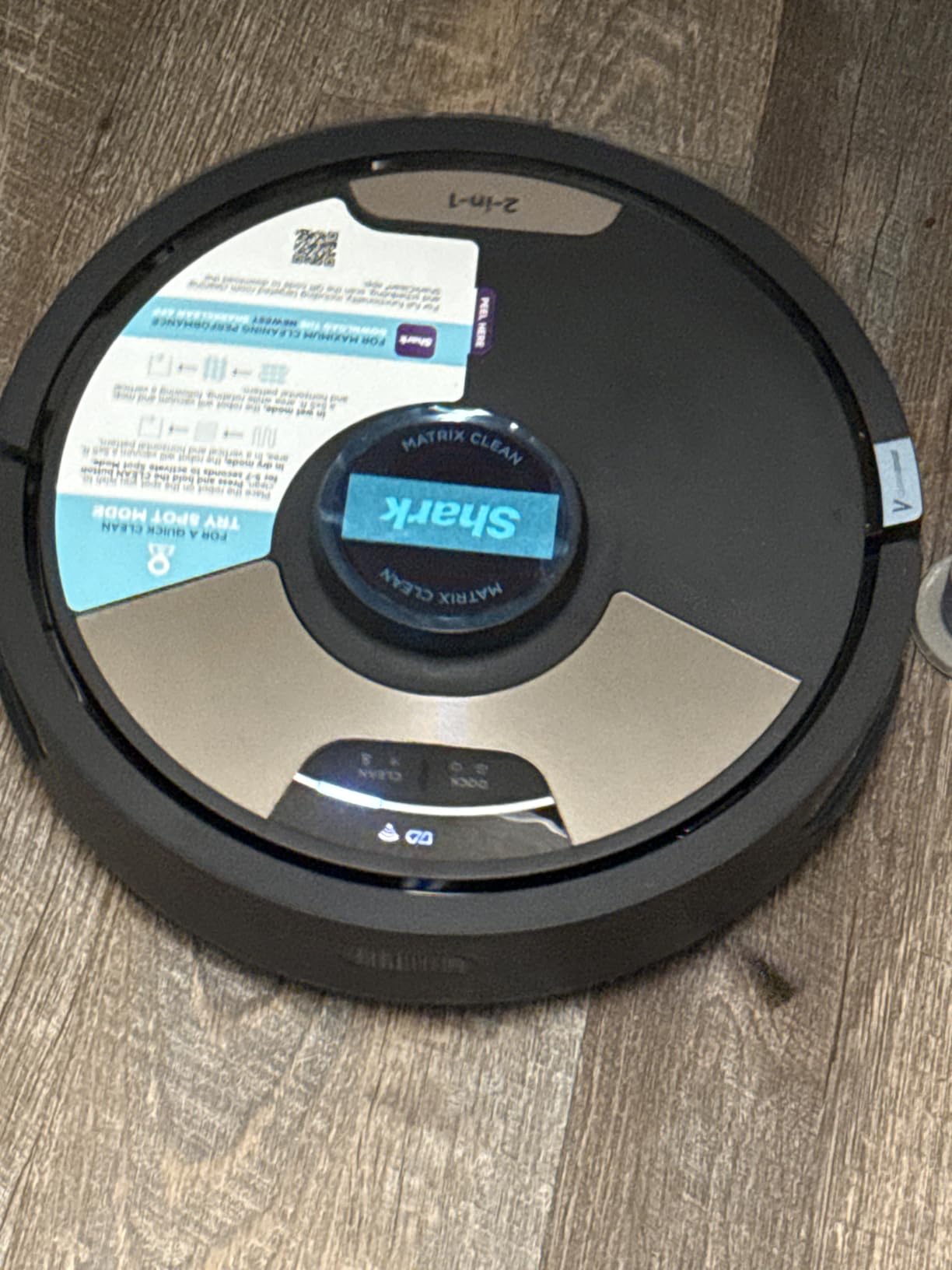 Shark Navigator Robot Vacuum + Self-Empty Base, White, AV2110S customer photo 1
