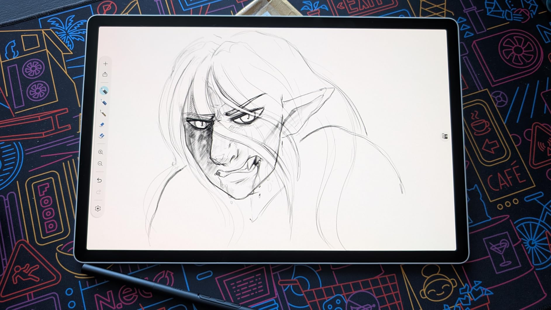 Wacom MovinkPad 11, Android Mobile Drawing Tablet, with Pro Pen 3 customer photo 1