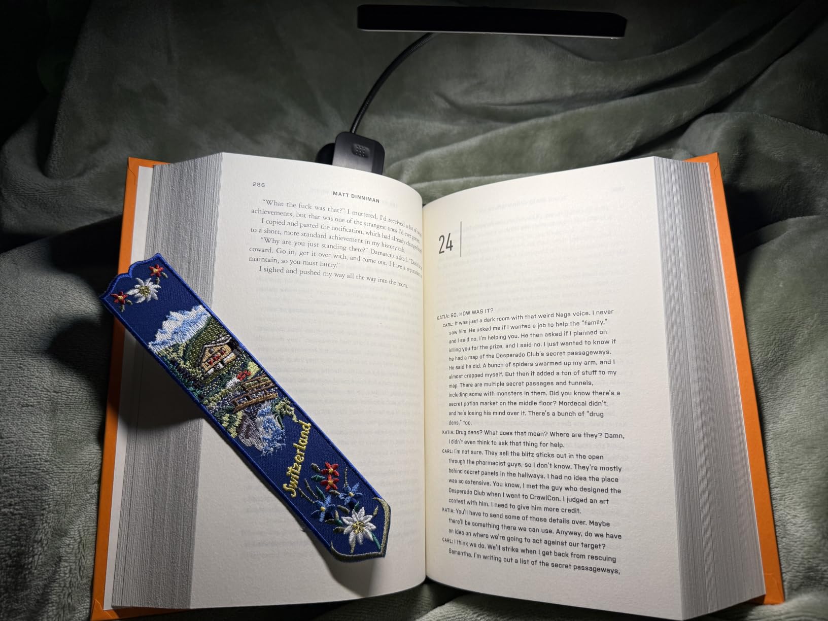 Glocusent 26 LED Reading Lights for Books in Bed, Ideal Gifts for Reader customer photo 2