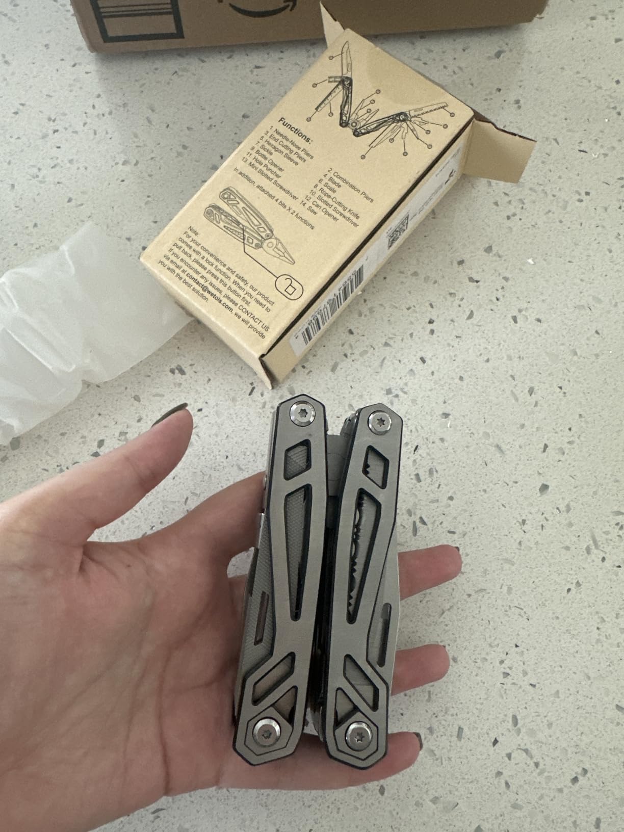 WETOLS Multitool with Pocket Knife, Stainless Steel Needle Nose Pliers customer photo 2