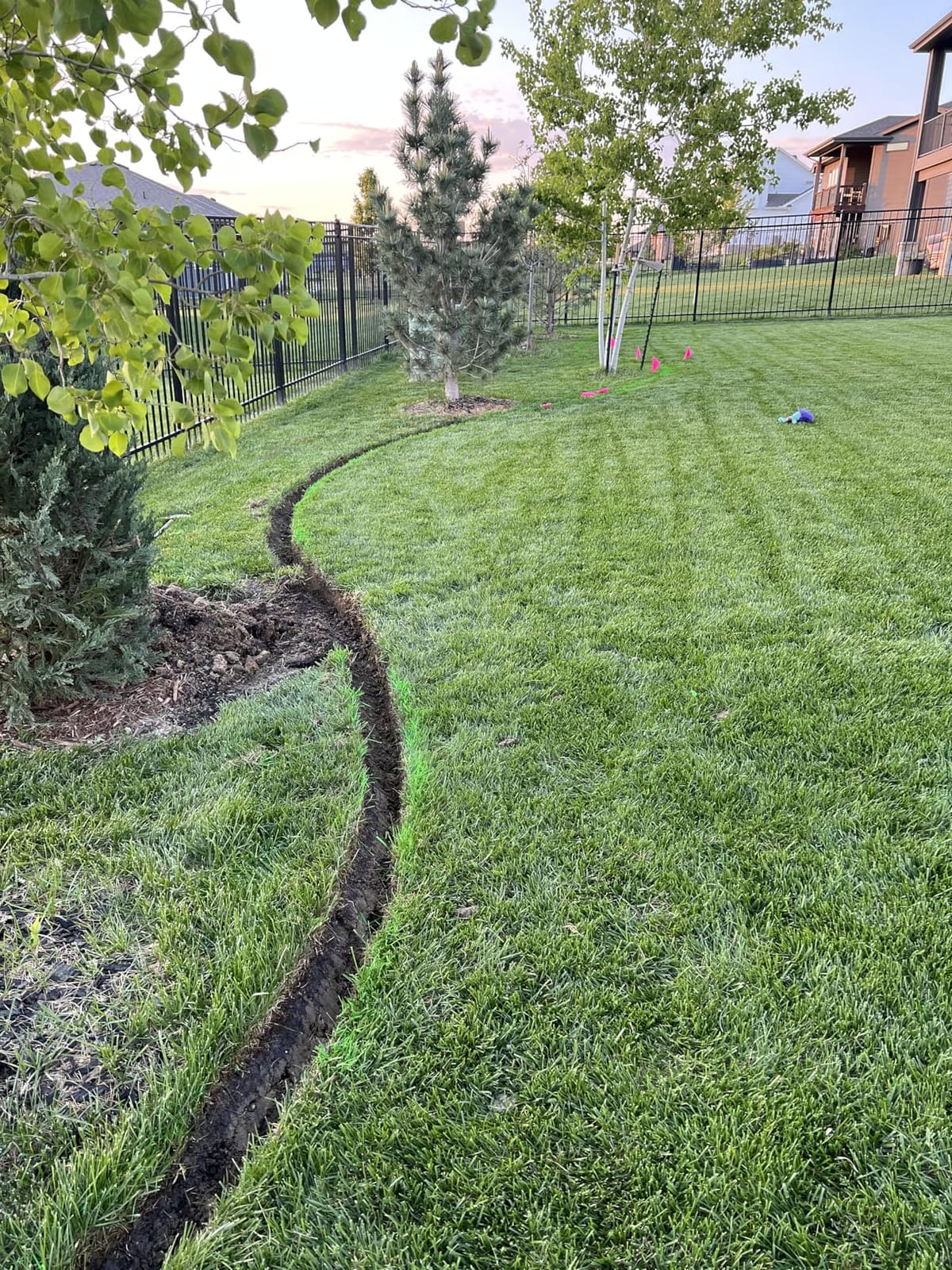Insulation Knife - Sod Cutter Knife: stainless steel 11.14-Inch sharp blade, double side utility Lawn Repair Saw with Nylon Sheath customer photo 1
