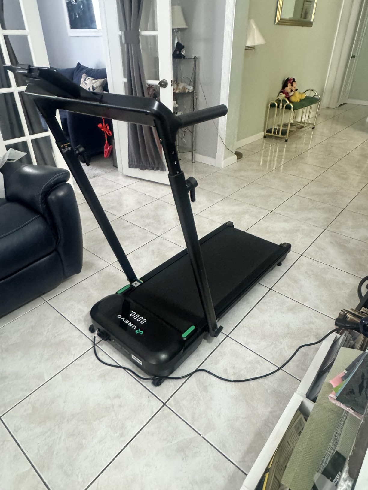 UREVO Foldimix 5L Auto Incline 12% Walking Pad with AI App, Adjustable Handlebar & Multifunctional Desk, Quiet Motorized customer photo 1