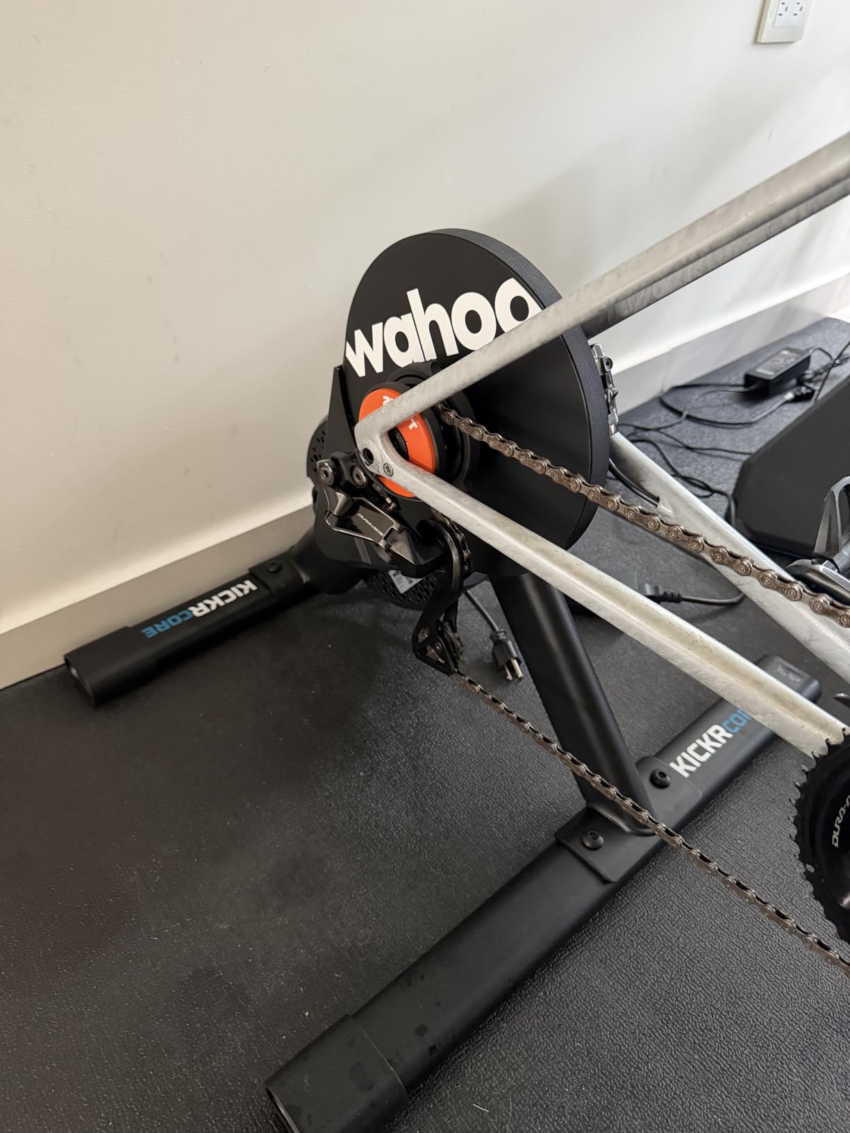 Wahoo Fitness KICKR CORE 2 ZWIFT COG and Click - Orange Cog 3rd Generation customer photo 2