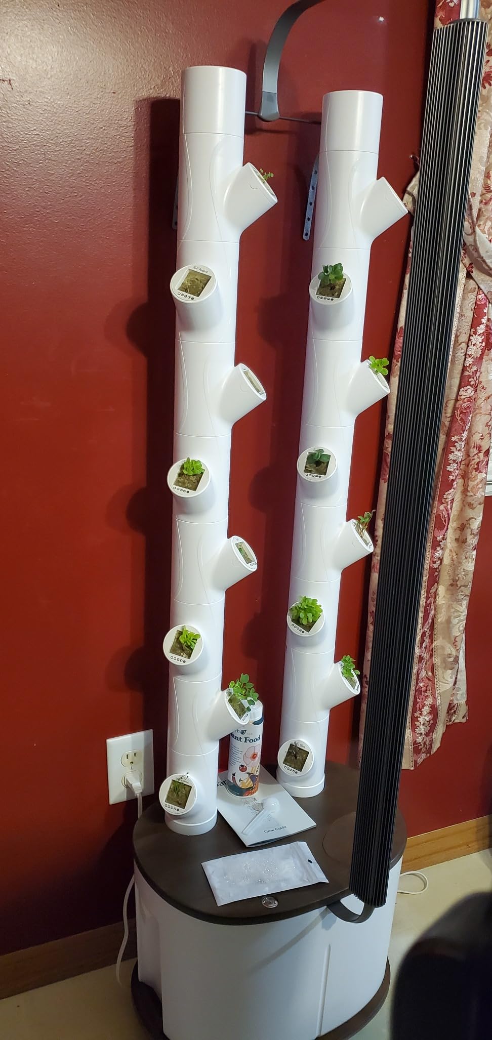 Gardyn Studio 2 Hydroponics Growing System - 16 Plants, Smart Tower customer photo 1