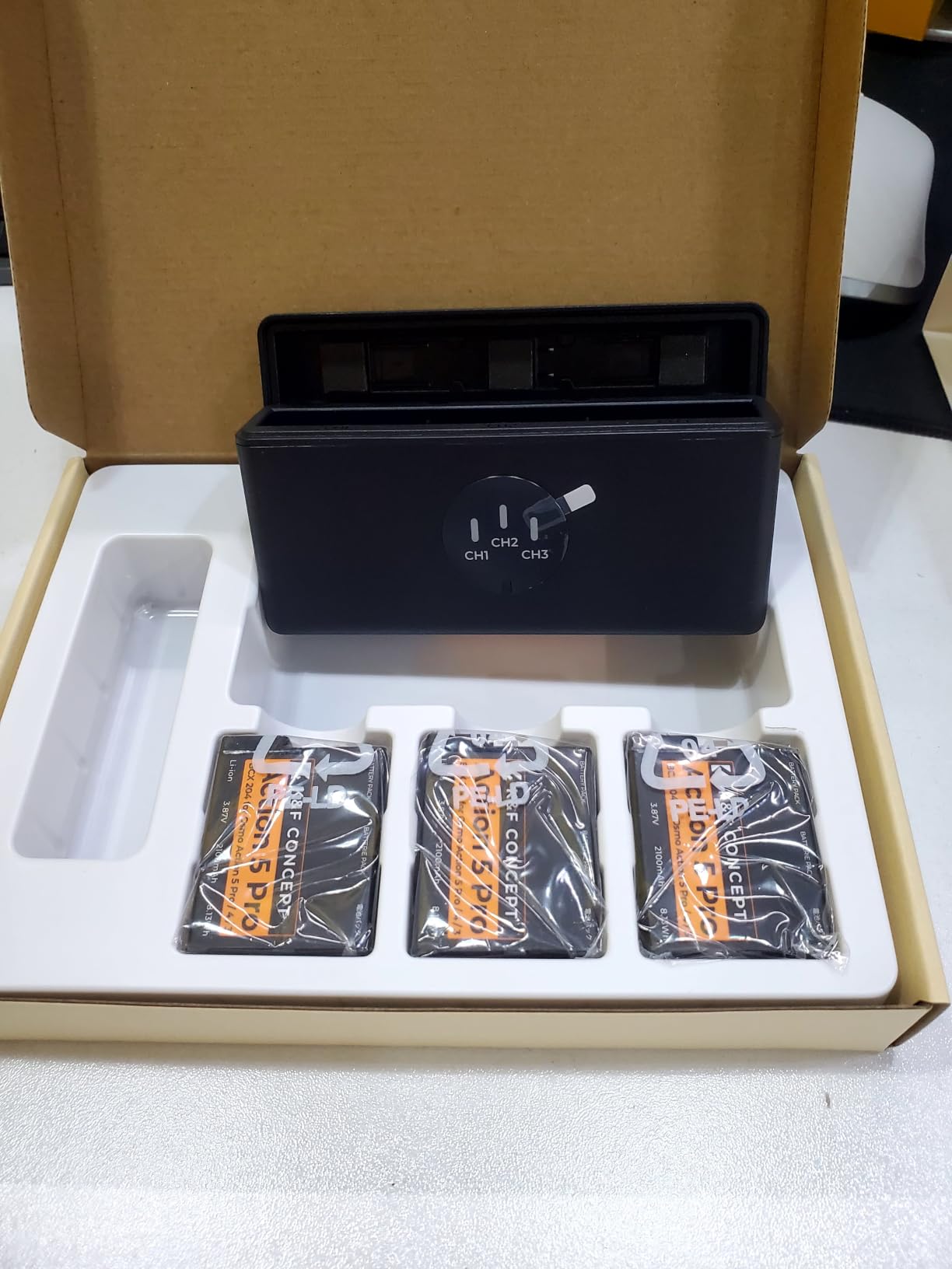 K&F Concept 3-Pack 2100mAh Batteries & Charger for OSMO Action 6/5/4/3 customer photo 2