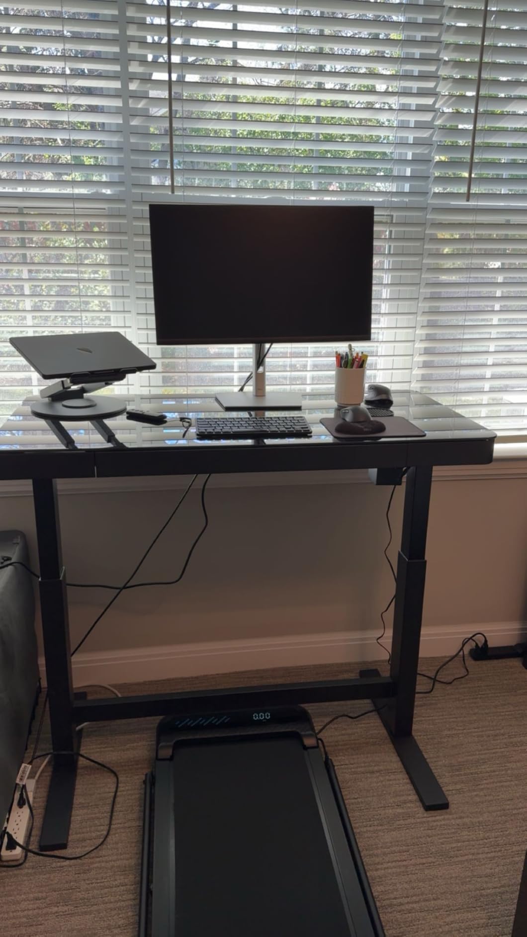 WELLFIT Folding Treadmill for Home, Walking Pad with Incline and Handle Bar customer photo 2