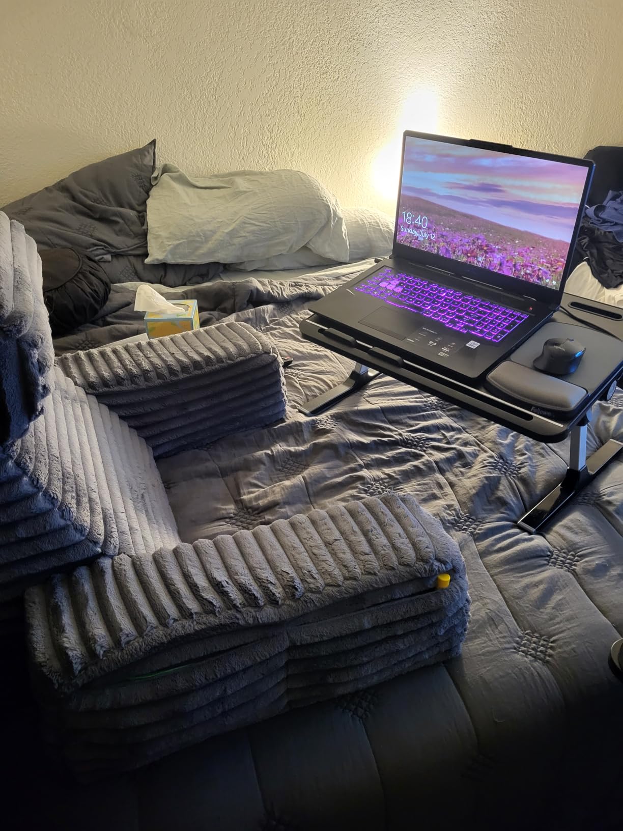 SONGMICS Bed Laptop Desk, Foldable, Adjustable Height, 15.7 x 22 Inches customer photo 1