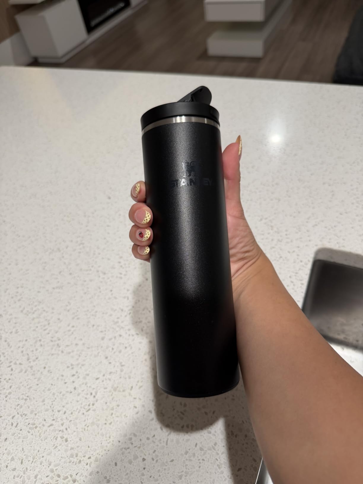 STANLEY Transit FlipTop Mug | Leakproof Coffee Travel Cup | Vacuum Insulated Stainless Steel | Stays Hot or Cold for Hours | BPA-Free | 20 oz | Ash customer photo 1