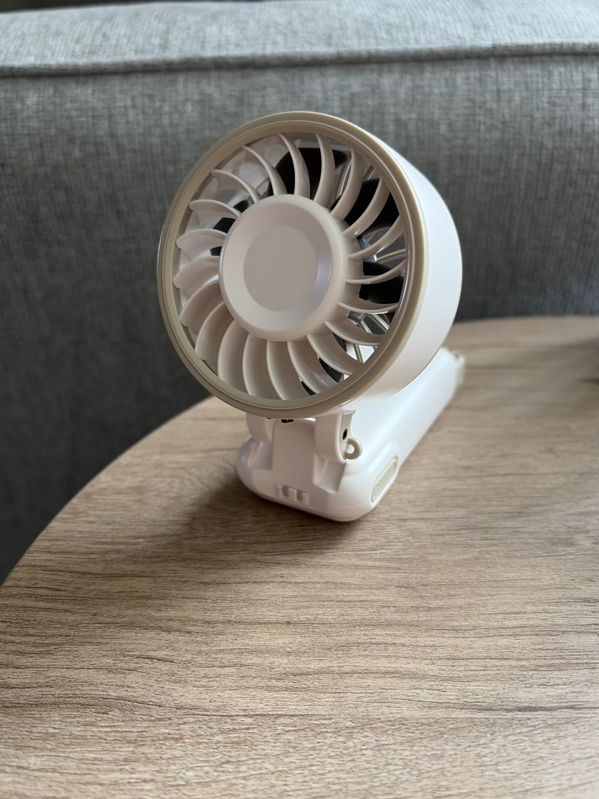 Diveblues Portable Turbo Fan, 100 Speed Handheld Fan with Strong Airflow, Foldable 4 in 1 Personal Fan for Neck, Desk & Travel, USB-C Rechargeable, Lightweight for Summer, Concerts & Outdoor Use customer photo 2