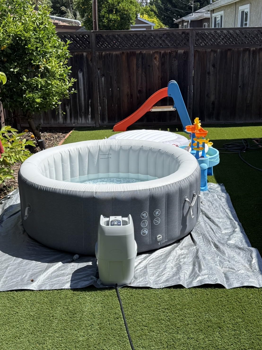 SaluSpa Hot Springs 4-6 Person Square Inflatable Hot Tub, Energy-Efficient customer photo 1