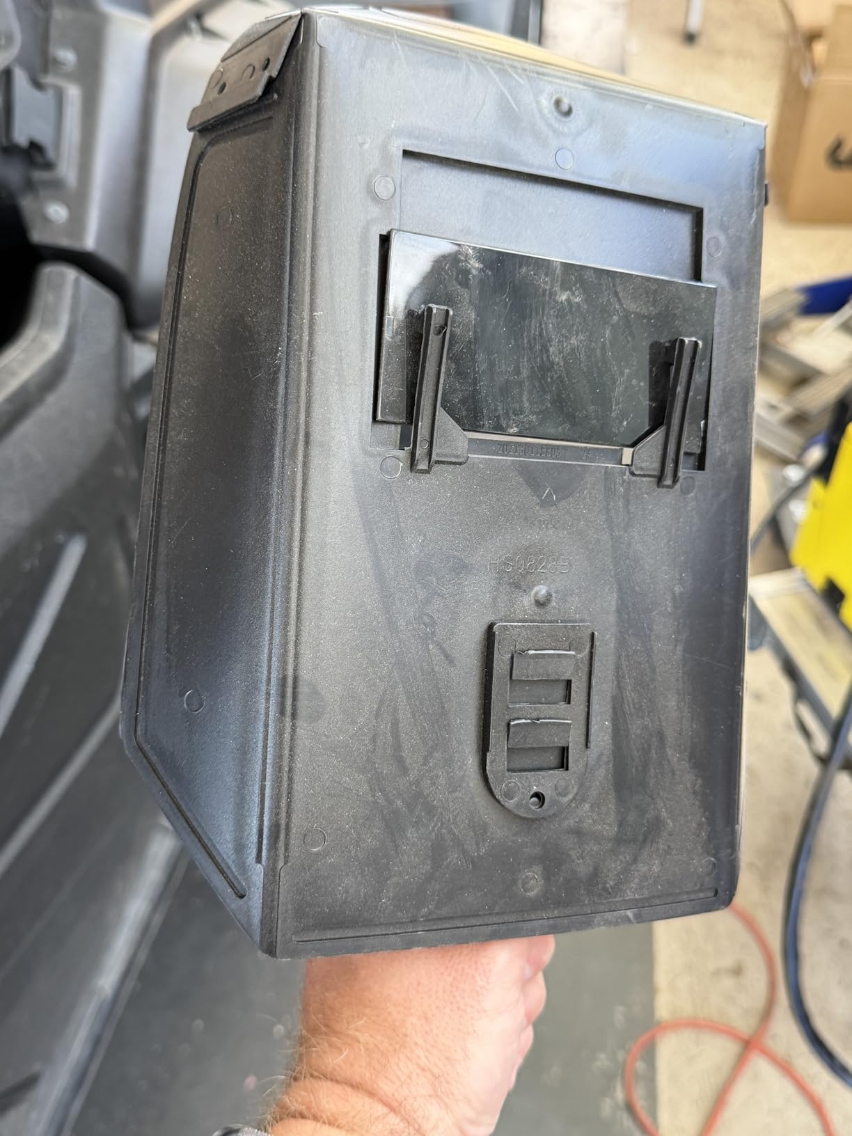 WELDPRO 140A MIG Welder 110/220V, 2026 Newest 5-in-1 Flux Core Welder, Synergic/Thickness Gasless MIG/Lift TIG/MMA/Spot Welding Machine, IGBT Inverter Welder with Large LED Digital Display, 2T/4T customer photo 1