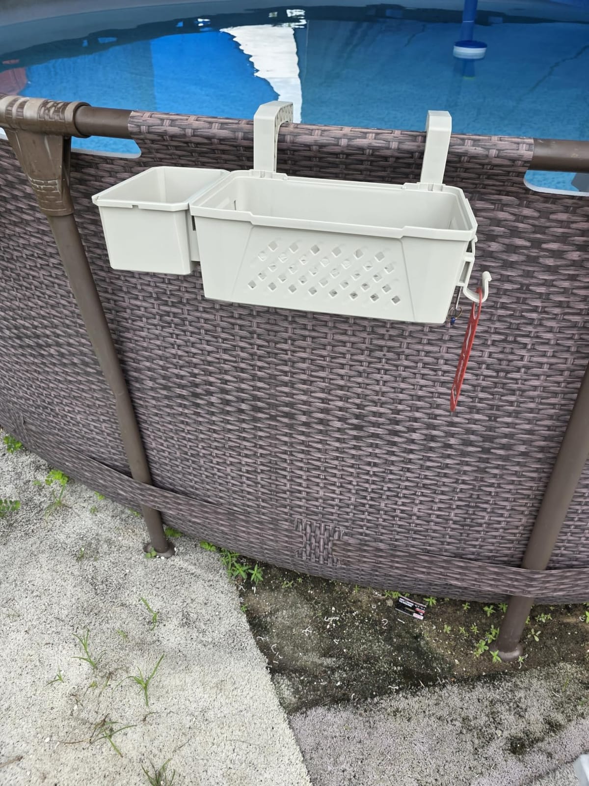 Aquajoyer Poolside Pool Towel Rack Outdoor for Above Ground Round Pools, Stainless Steel Swivel Pool Towel Holder 6 Bars Towel Dying Rack Towel Stand for Above Ground Pool Accessories [Patent Pending] customer photo 1