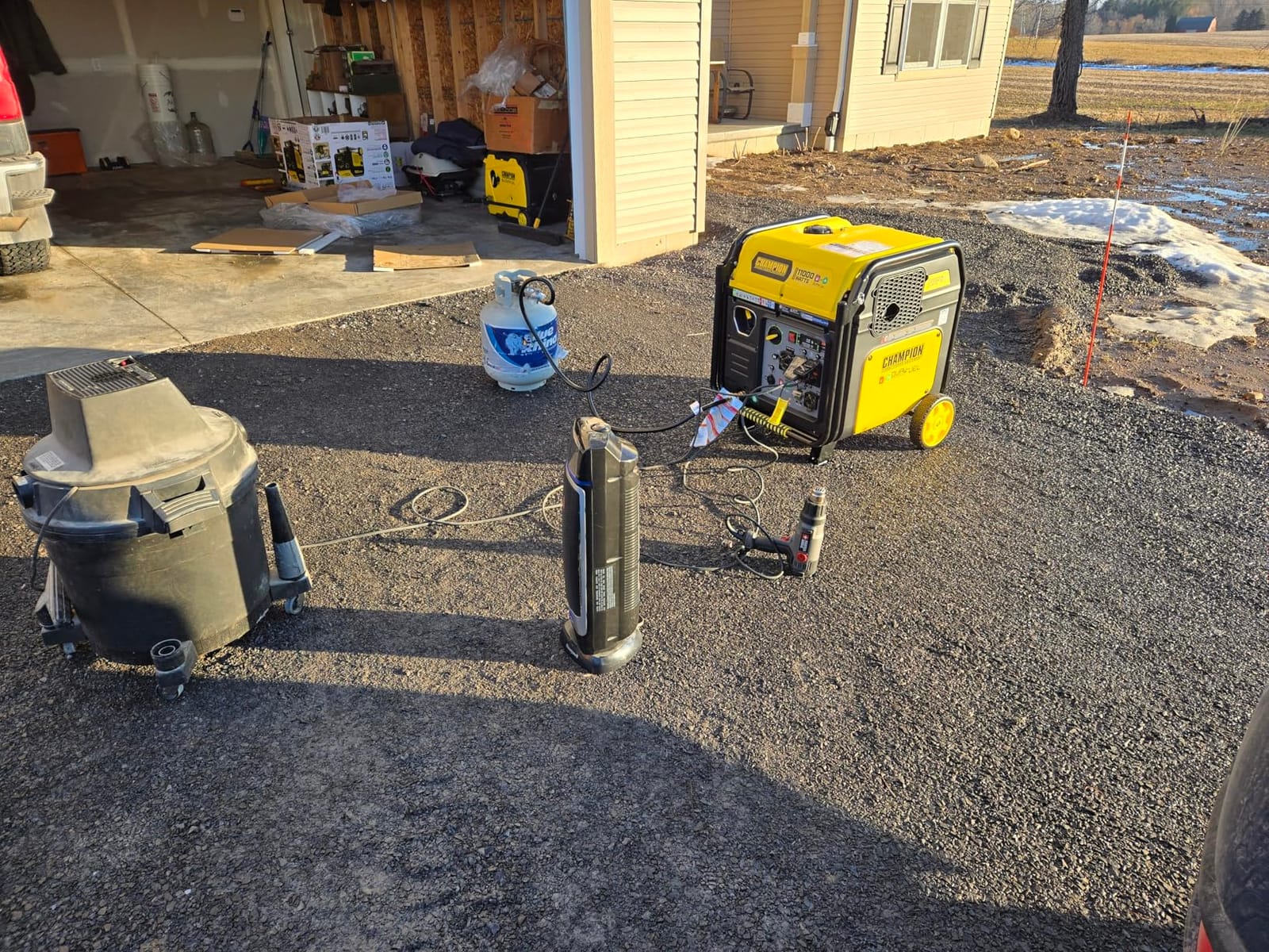 Champion 8500-Watt Remote Start Tri Fuel Portable Inverter Generator customer photo 1