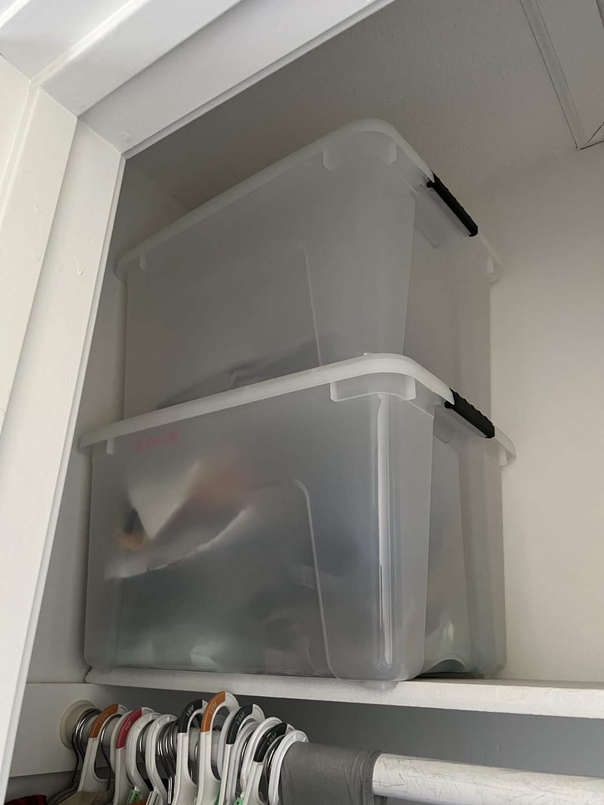 IRIS USA 6-Pack 32.5 Quart Clip Box with Latching Lid customer photo 1