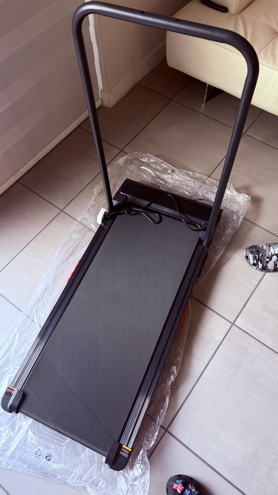 Portable Walking Pad Treadmill with Handle Bar and Incline for Home, 0.6-7.6MPH Under Desk Treadmill for Home Small, 350LBS Small Treadmills with Handles, 3.0HP Treadmills for Exercising customer photo 2