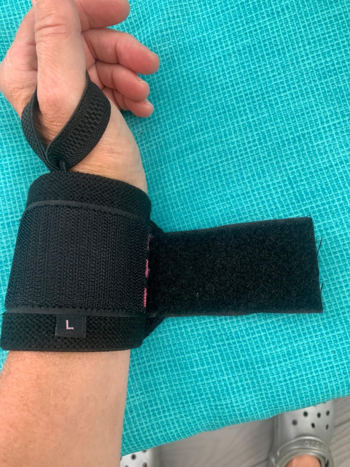 Hustle Athletics Wrist Wraps for Weightlifting, USPA-Approved 18