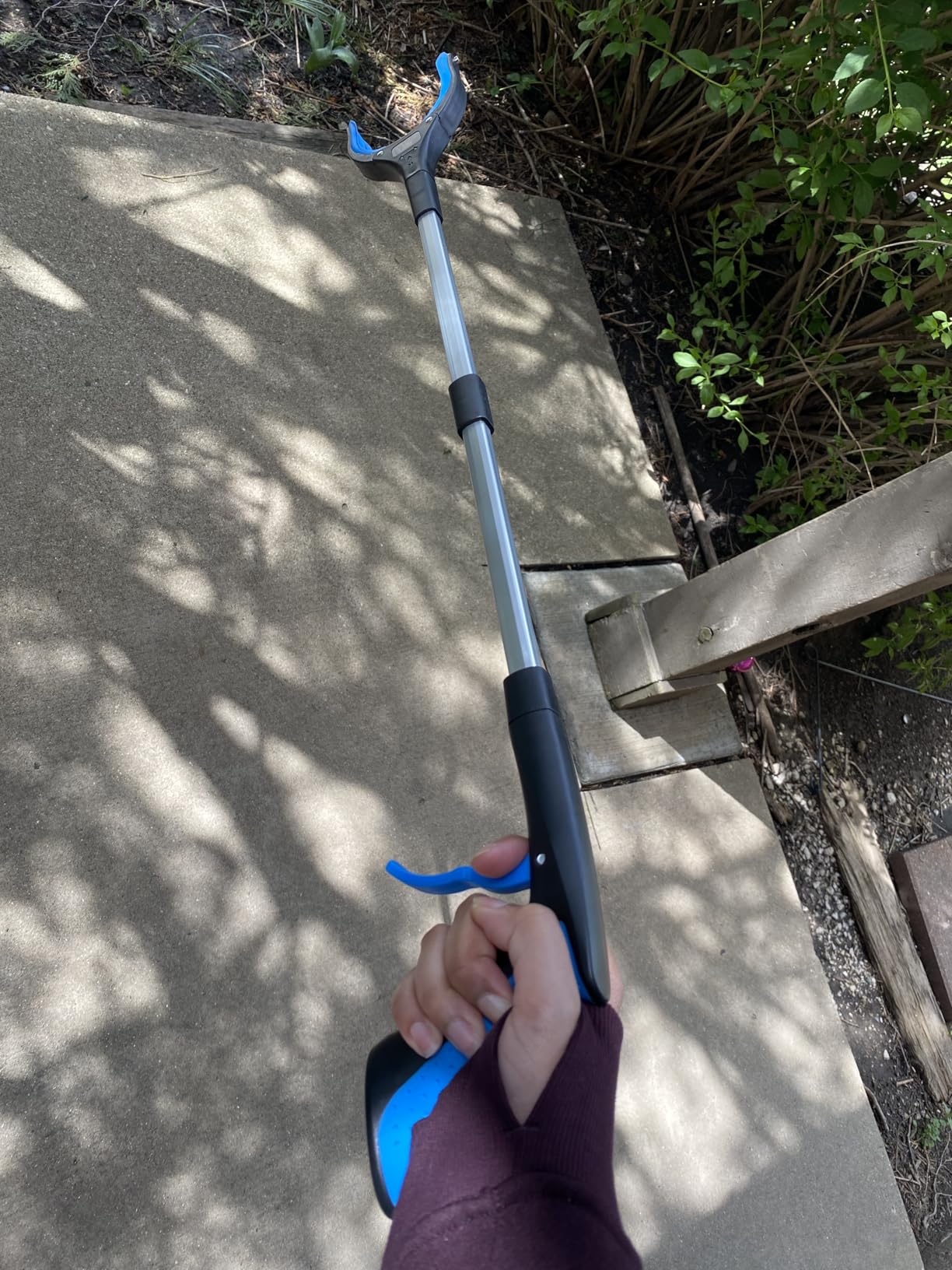 Extra Long Grabber Reacher Tool 51 Inch, Grabbers for Seniors customer photo 1