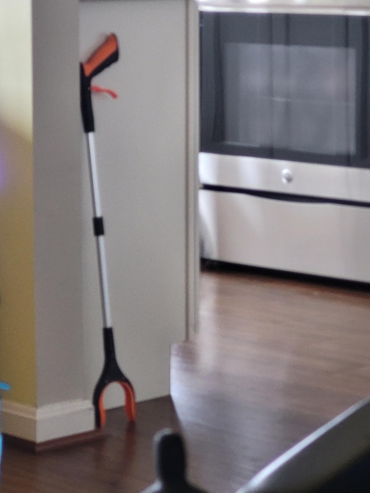 Extra Long Grabber Reacher Tool 51 Inch, Grabbers for Seniors customer photo 2