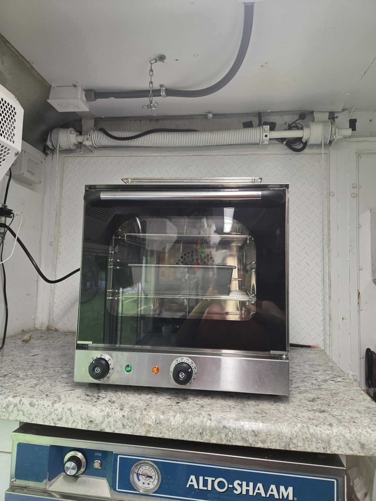 Half-Size Countertop Commercial Convection Oven 66Qt/62L customer photo 1