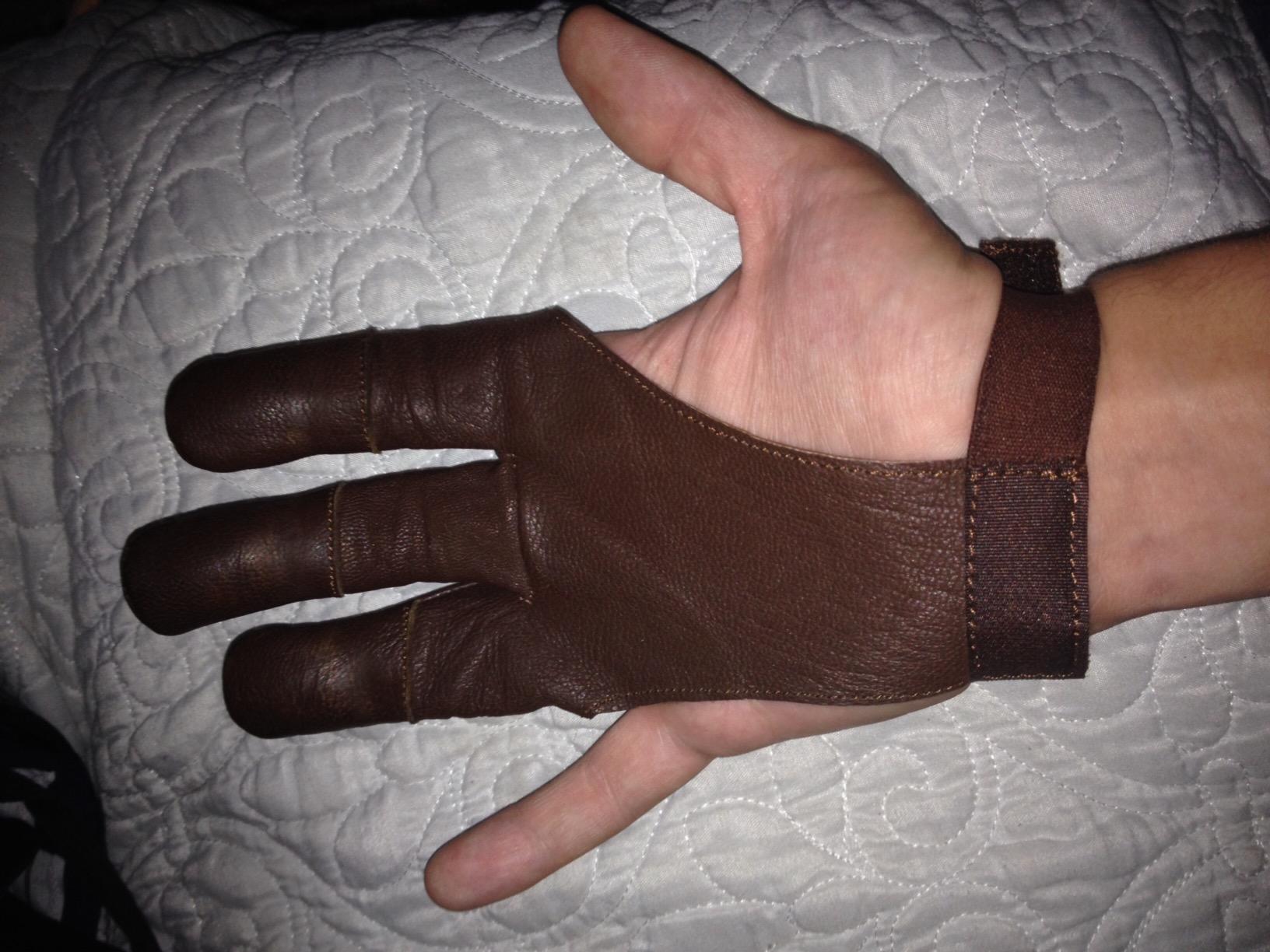 Damascus Gear: DWC Three Finger Archery Gloves (Medium) customer photo 2
