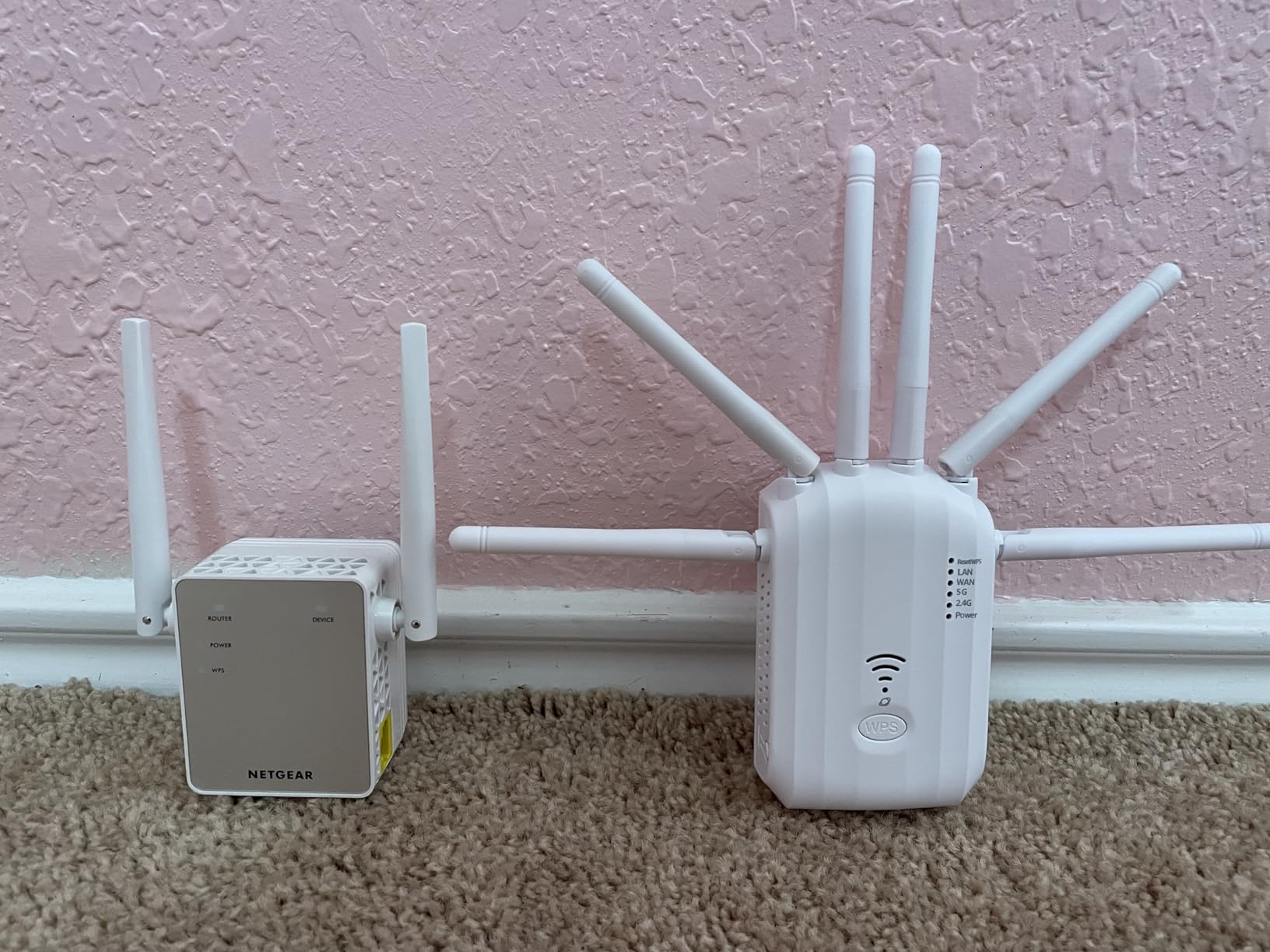 NETGEAR WiFi Extender EX6120, up to 1,500 sq ft, 1.2 Gbps customer photo 2