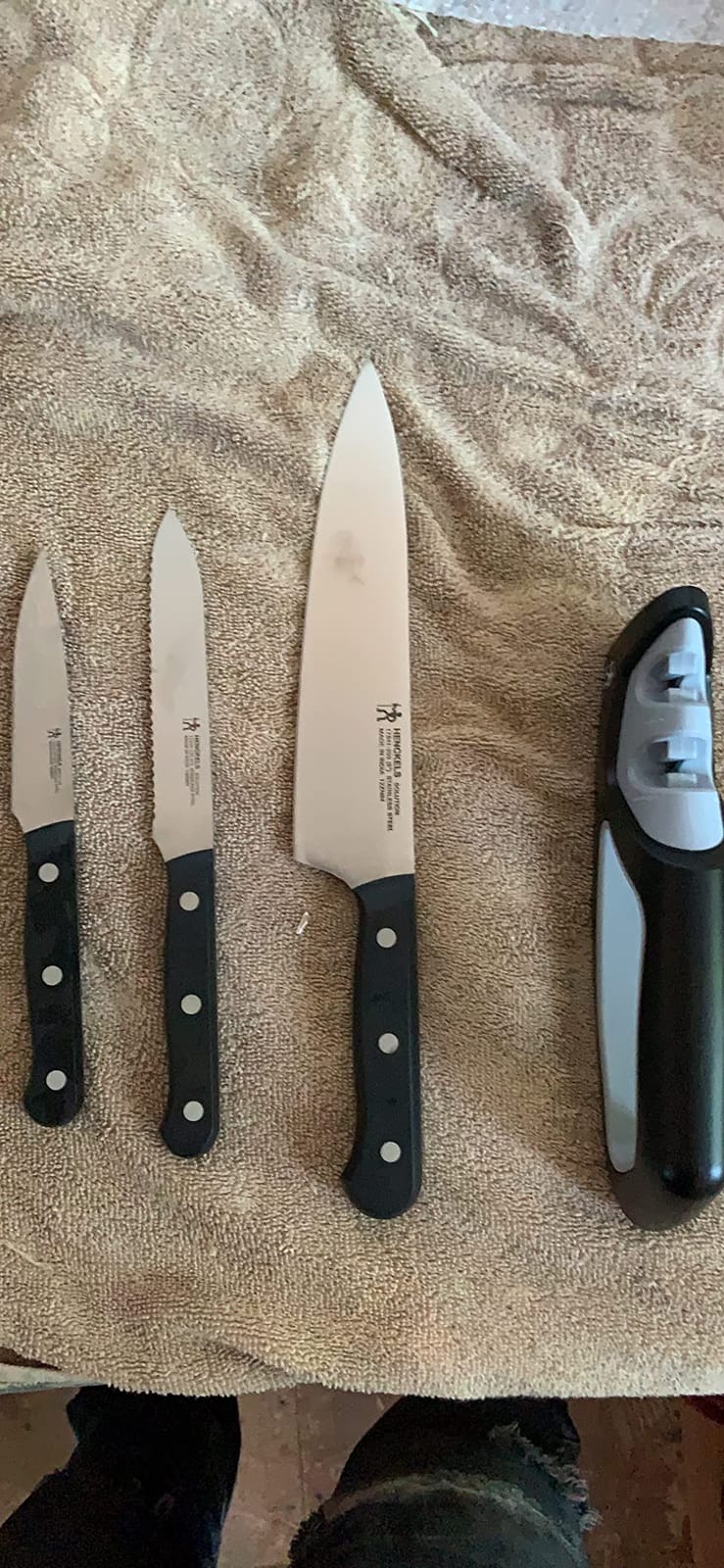 Henckels Solution 3 pc Kitchen Knife Set, Razor-Sharp, German Engineered customer photo 2