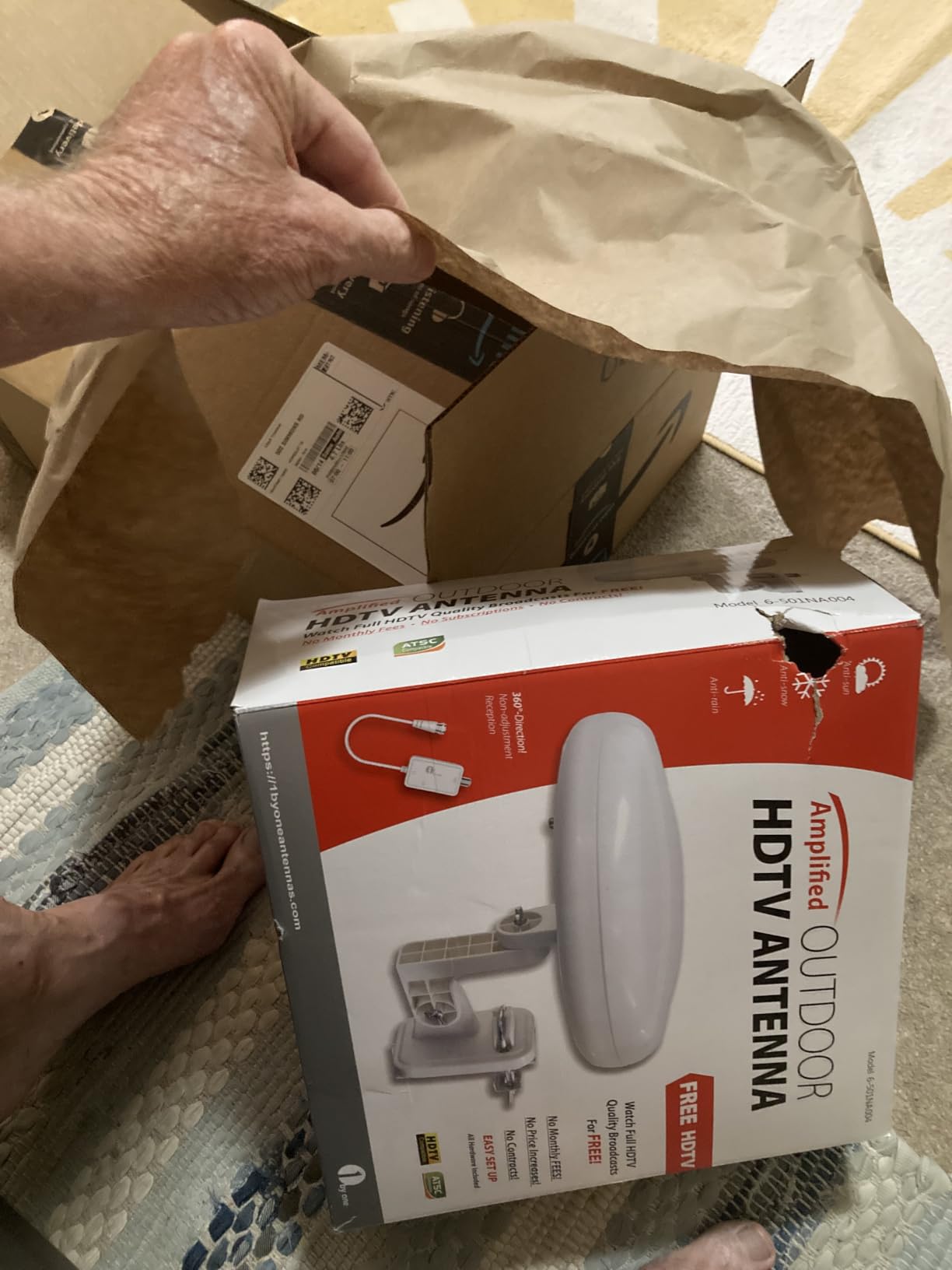 1byone Outdoor TV Antenna, 360°Omni-Directional Reception, 100+ Miles Range customer photo 2