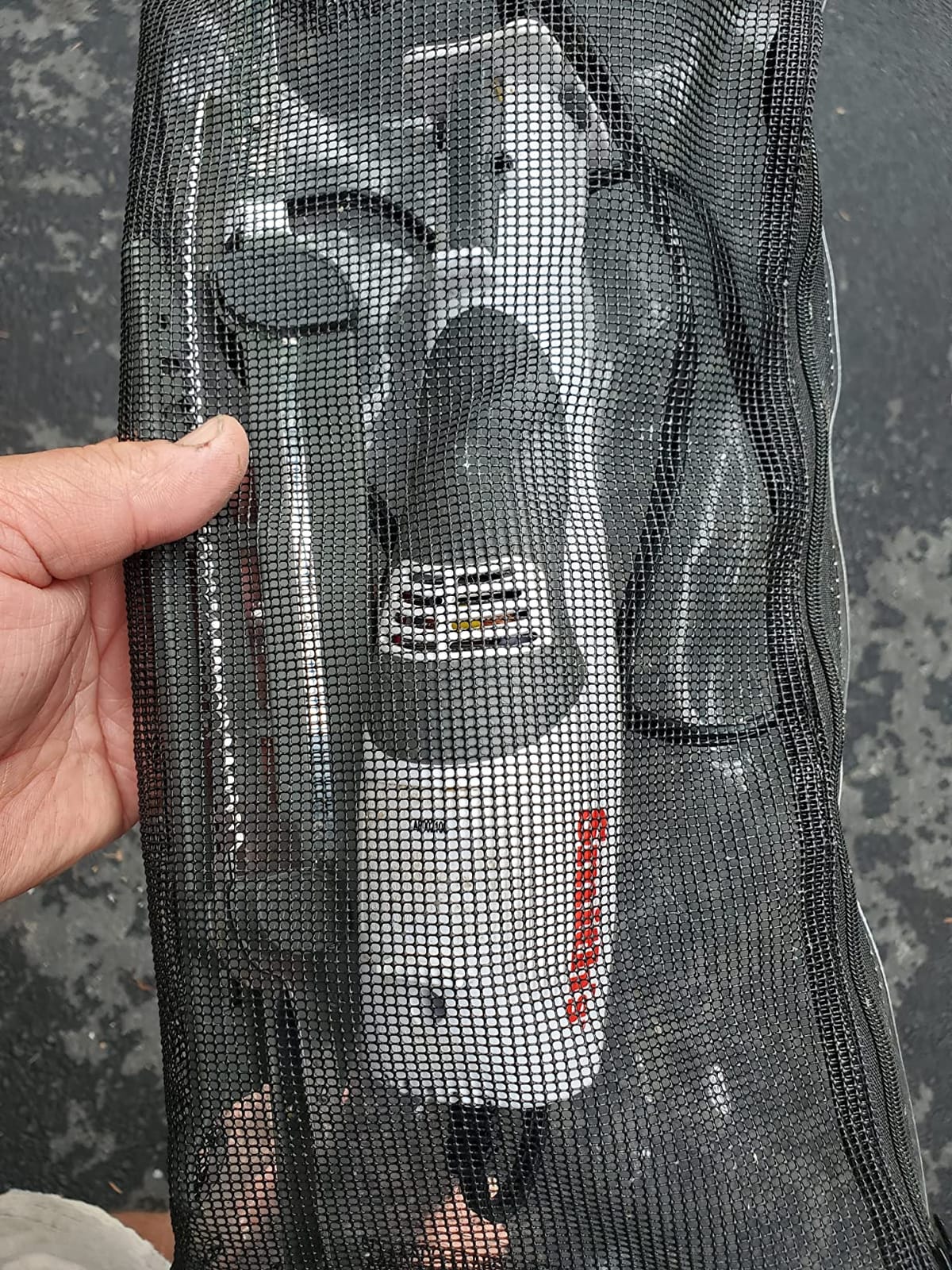 Smith's Lawaia Electric Fillet Knife 51233-2 Removable 8” Serrated Stainless Steel Blades w/Sheath - Fillet Glove & Mesh Storage Bag - Fishing, Outdoor, Hunting Electric Knife - 6 ft Power Cord, White customer photo 1
