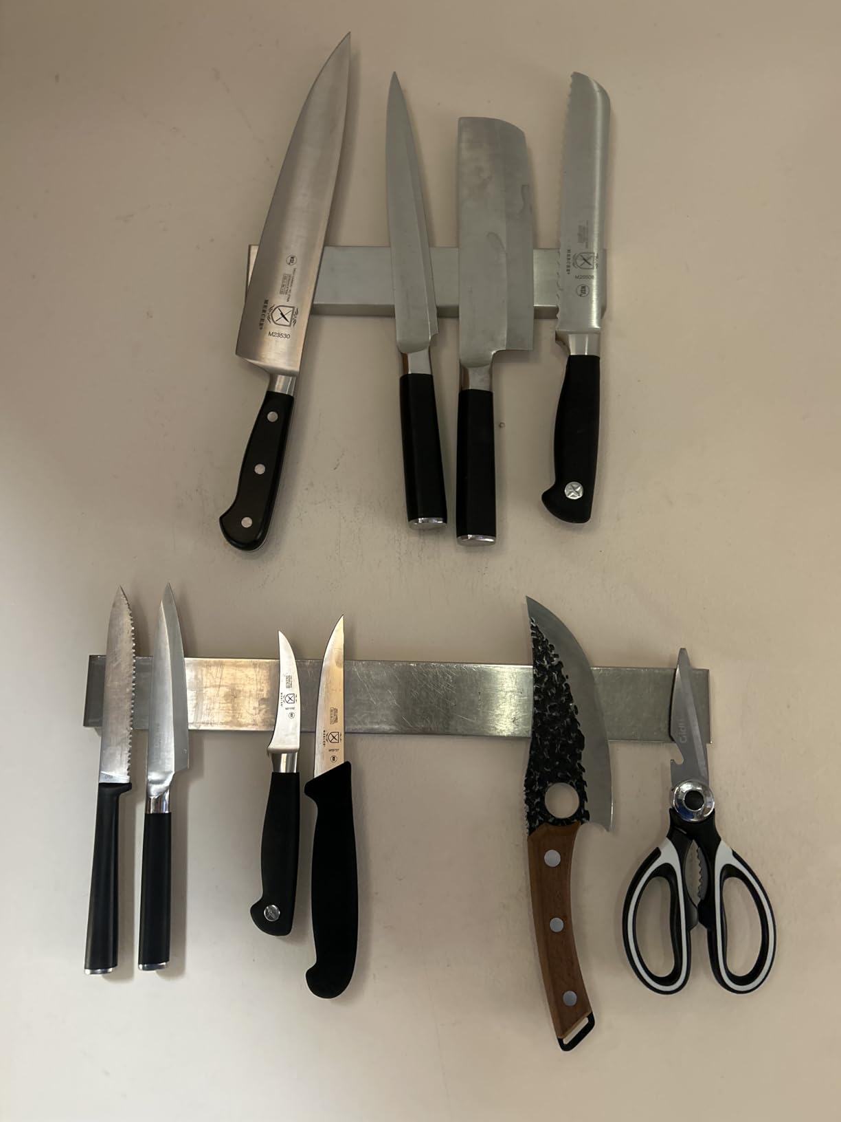 Magnetic Knife Holder for Wall 16 Inch Knife Magnetic Strip Refrigerator Knife Magnet Bar Wall Mount Knife Rack for RV Kitchen Utensil Holder Metal Tool Holder Knife Block for Kitchen Organization customer photo 1