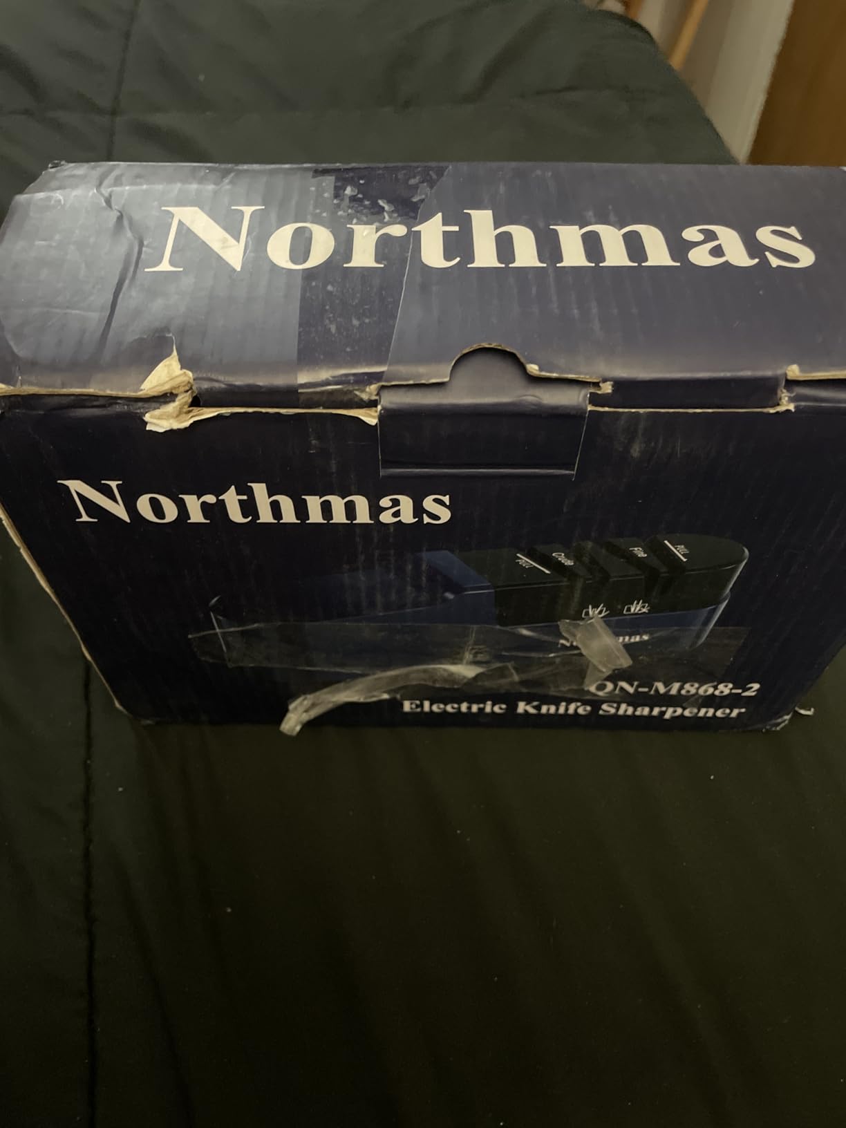 Northmas Knife Sharpener, Professional Electric Knife Sharpener for Home Use, 2 Stages for Quick Sharpening & Polishing, 100V-240V Global Voltage Design, Blue customer photo 1