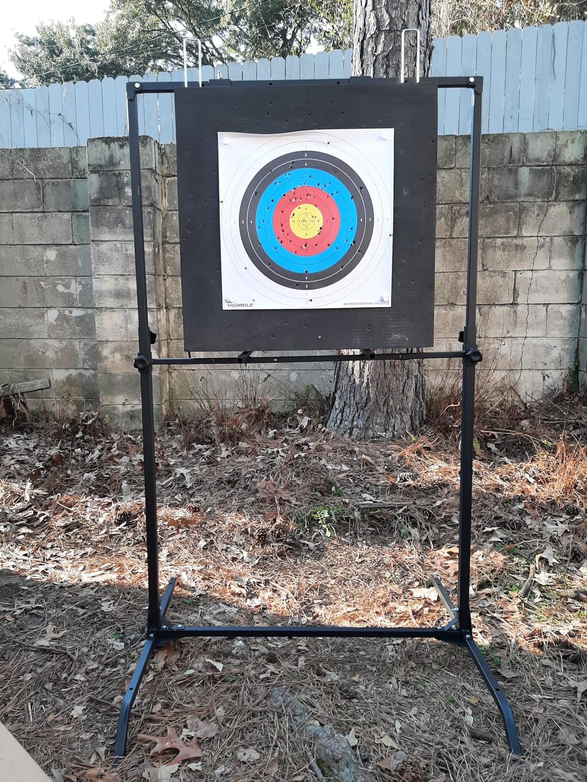 Archery Target Stand for 30 Inch Bag & Foam Targets, Bow and Arrow Target Stand for Backyard, Alloy Steel customer photo 2